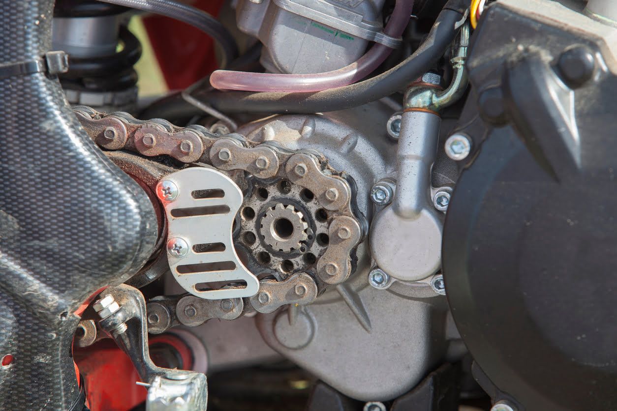 Moto con cardán o cadena