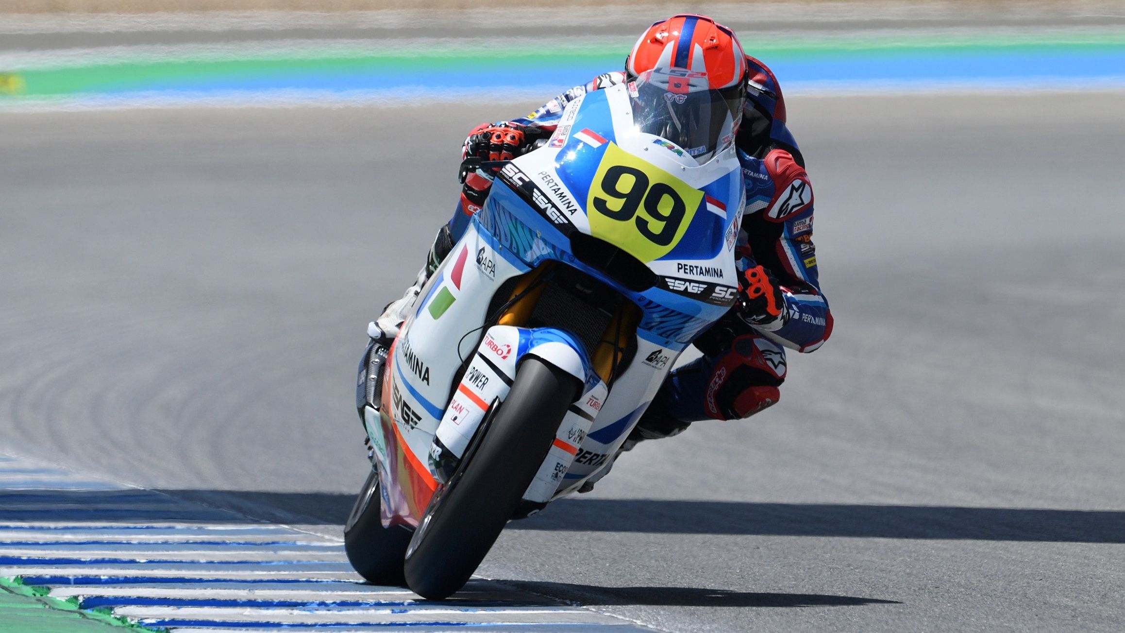 Carlos Tatay ha logrado en Jerez su primer triunfo en el Europeo de Moto2