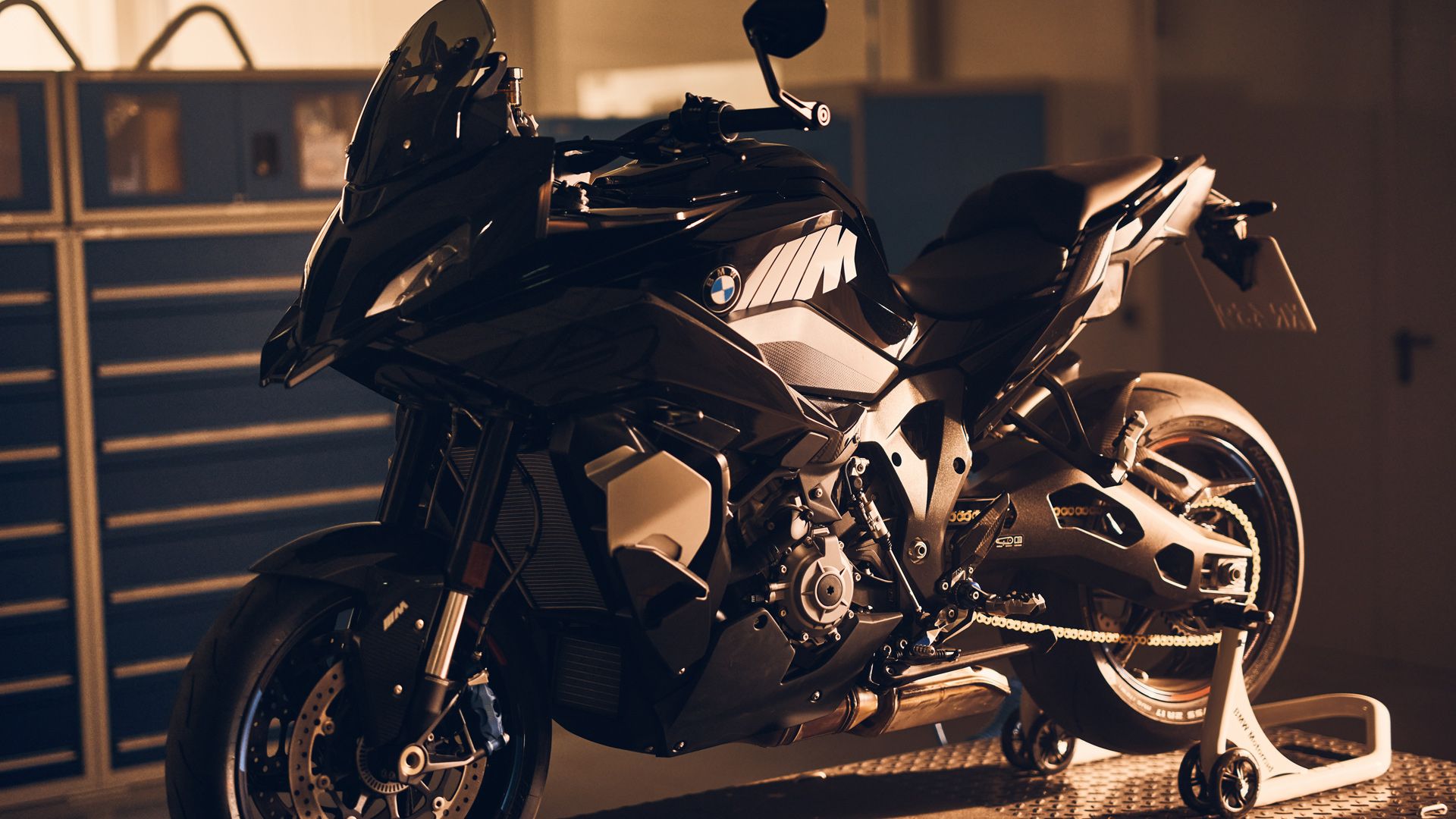BMW M 1000 XR 2023 (7)