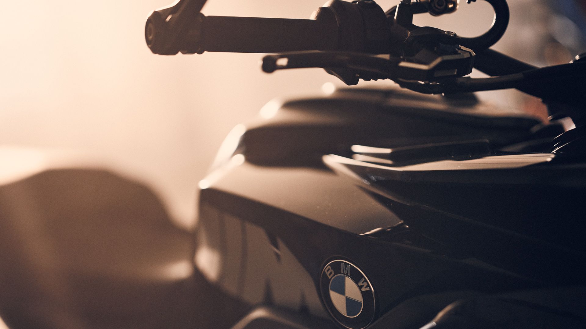 BMW M 1000 XR 2023 (11)