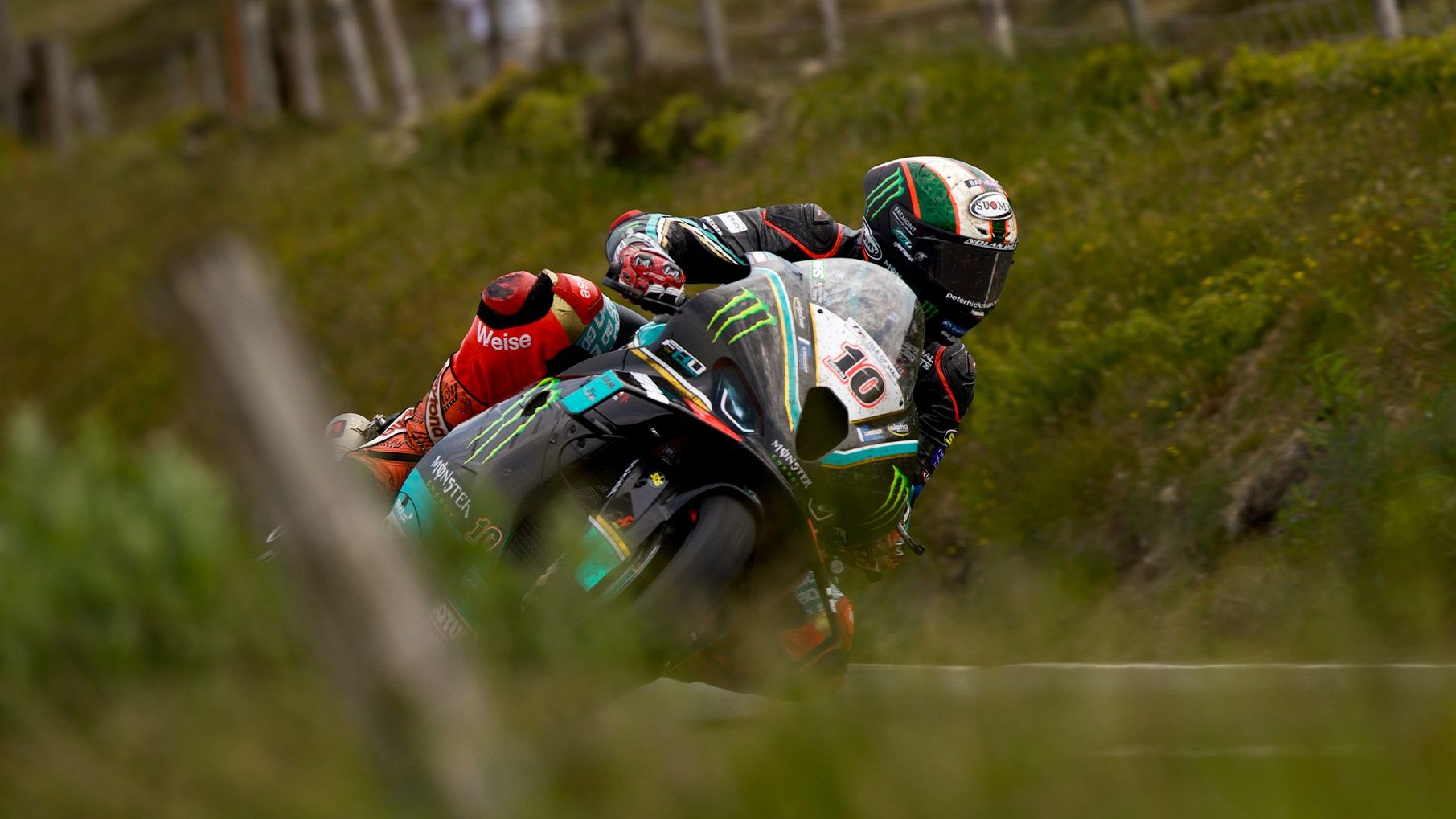 Peter Hickman ganador del Senior TT de la Isla de Man 2023