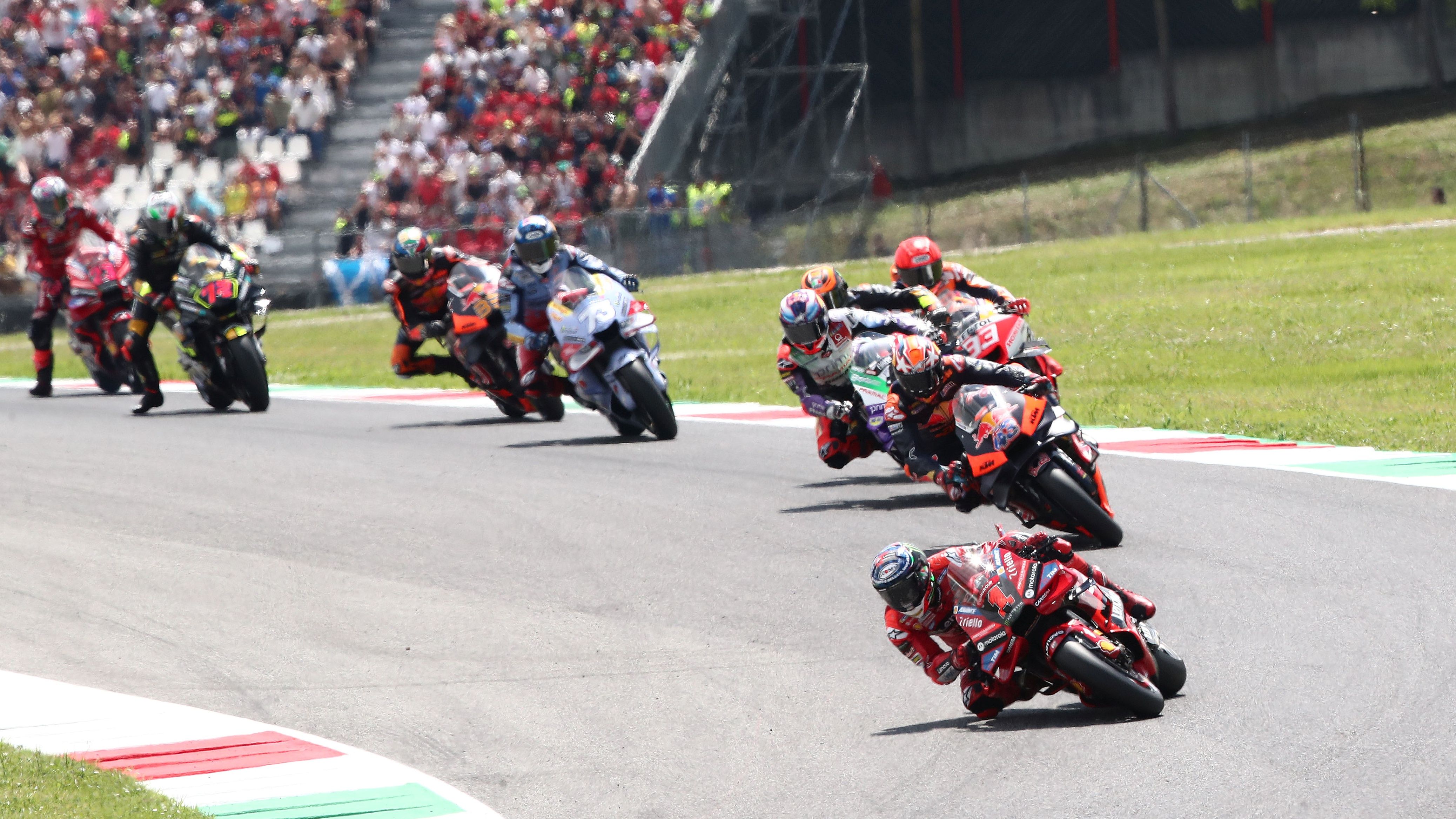 Pecco Bagnaia lidera ante Jack Miller, Jorge Martín, Brad Binder y Marc Márquez, MotoGP Mugello 2023