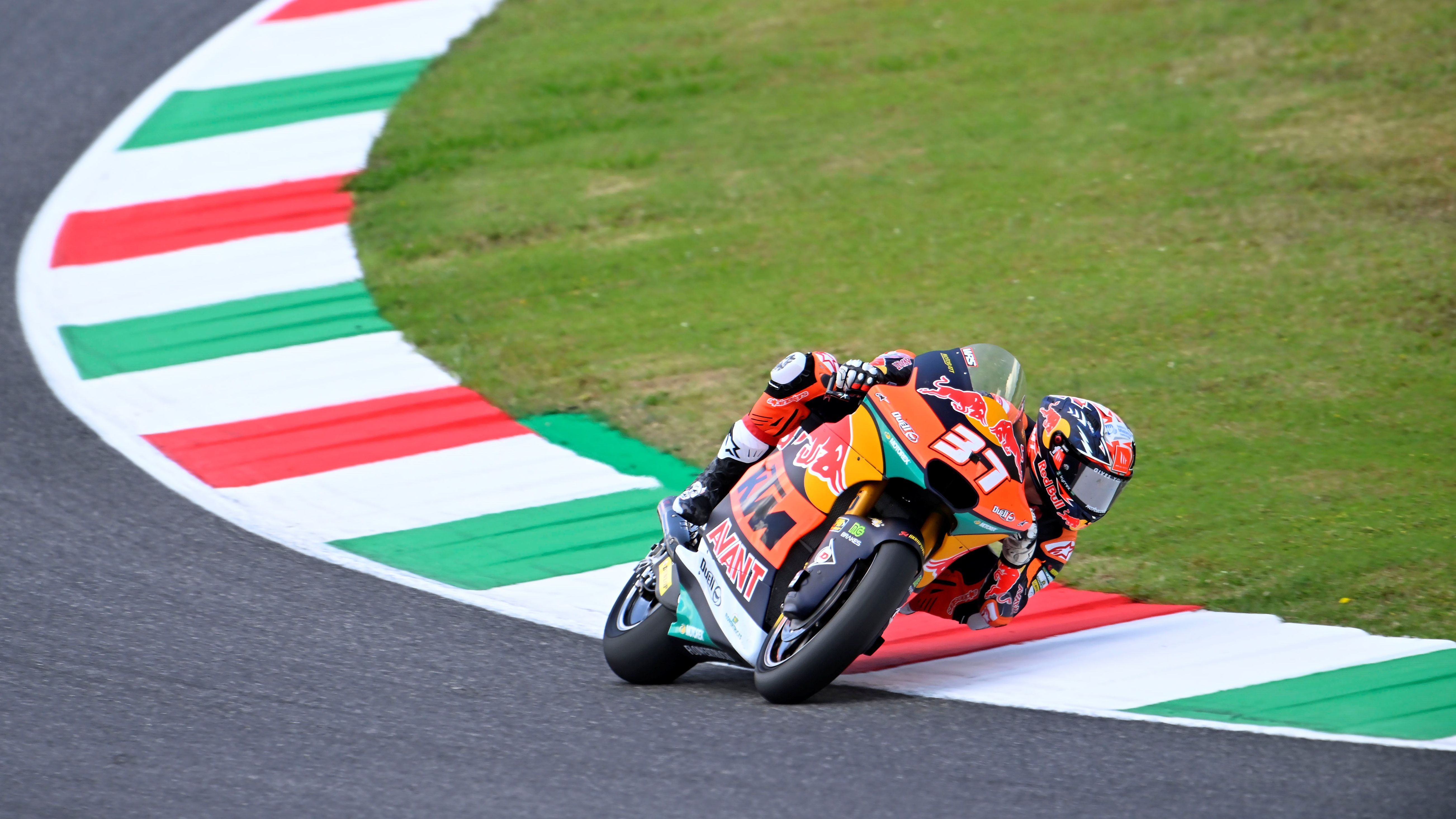 Pedro Acosta se va en solitario a por la victoria, Moto2 Mugello 2023
