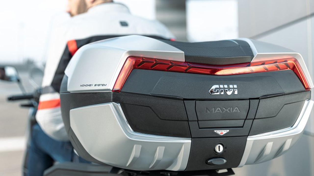 Givi Maxia 5