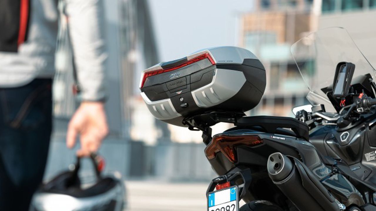 Givi Maxia 5