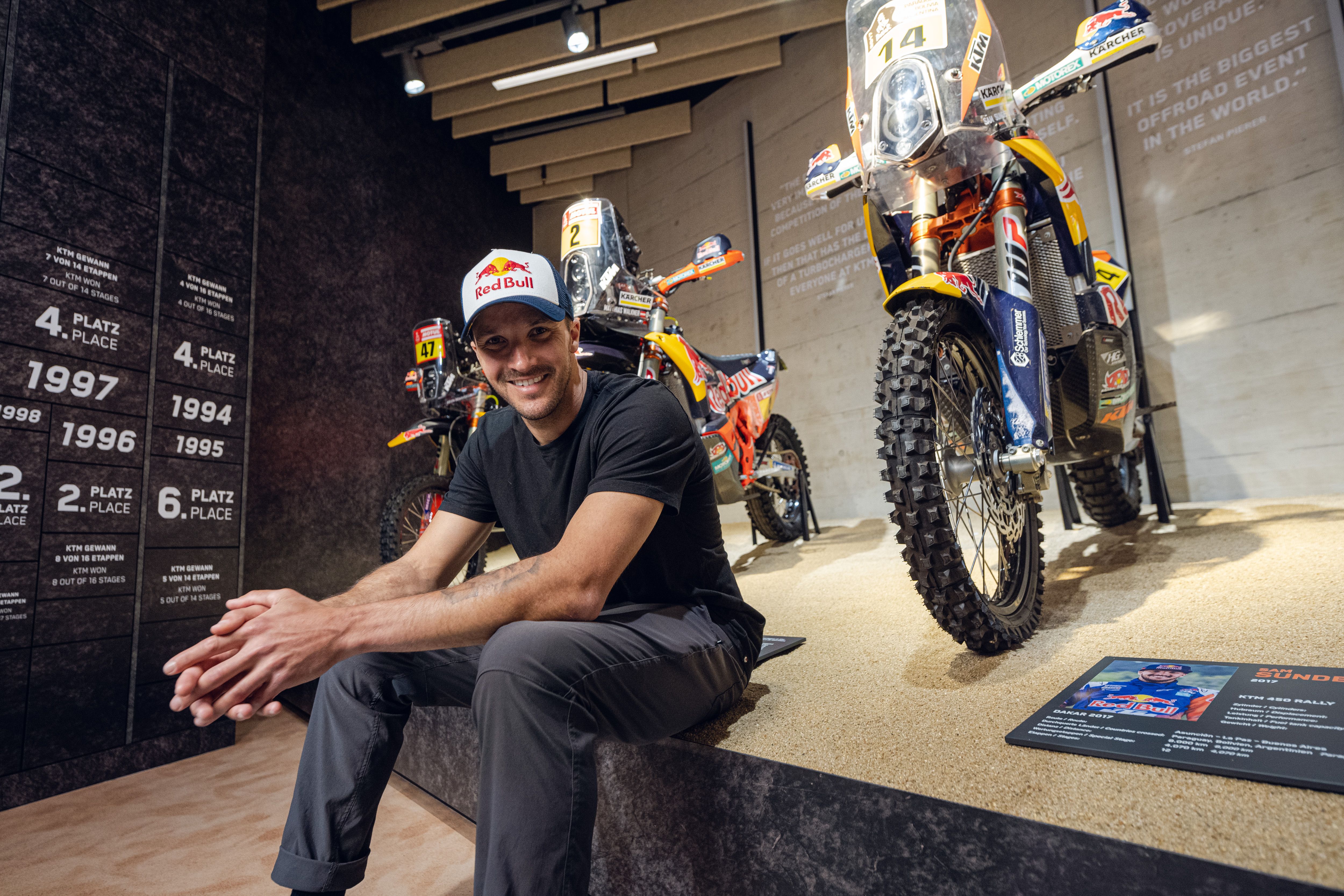 Fotos exposición Legends of the Dakar Museo KTM Motohall