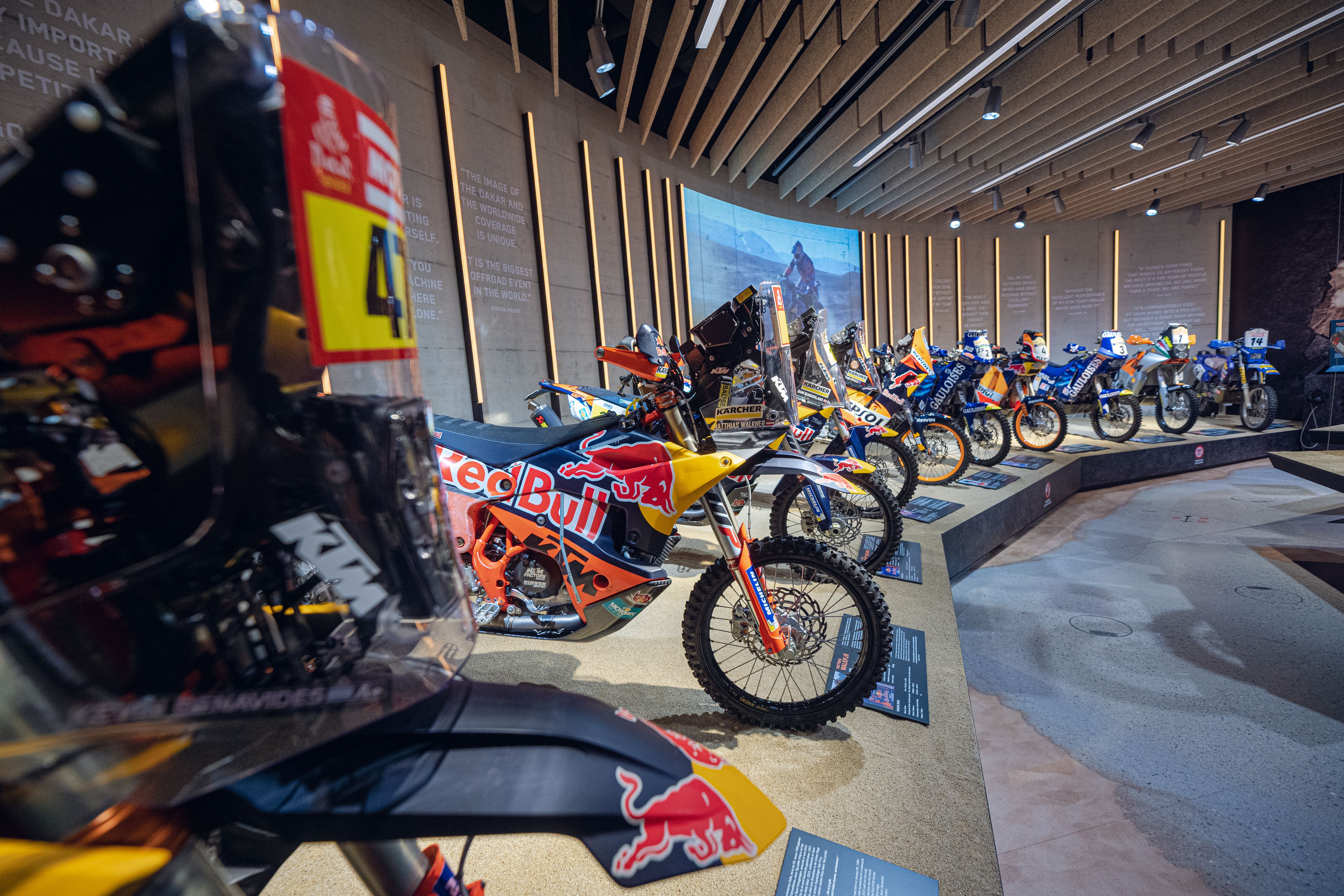 Exposición Legends of the Dakar Museo KTM Motohall