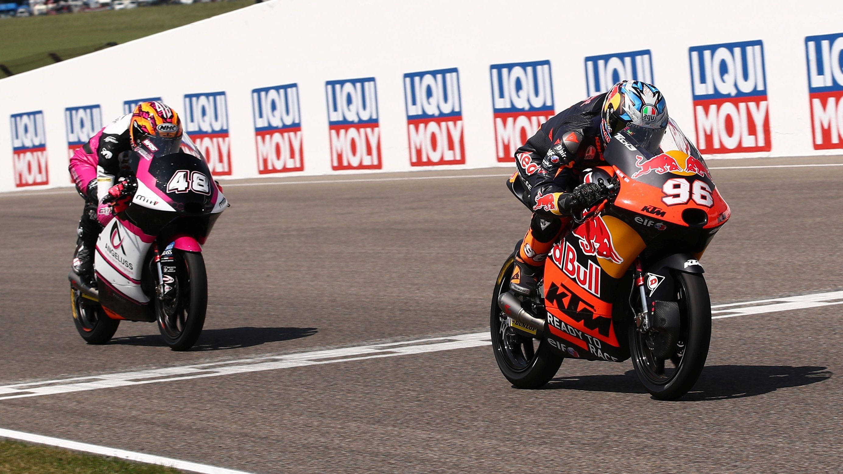 Dani Holgado se mete en el podio ante Iván Ortolá, Moto3 Sachsenring 2023