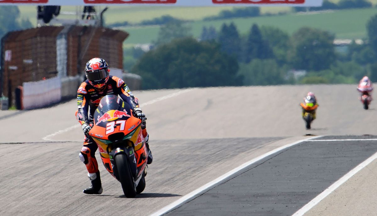 Pedro Acosta pone un mundo de distancia, Moto2 Sachsenring 2023 Pedro Acosta pone un mundo de distancia, Moto2 Sachsenring 2023