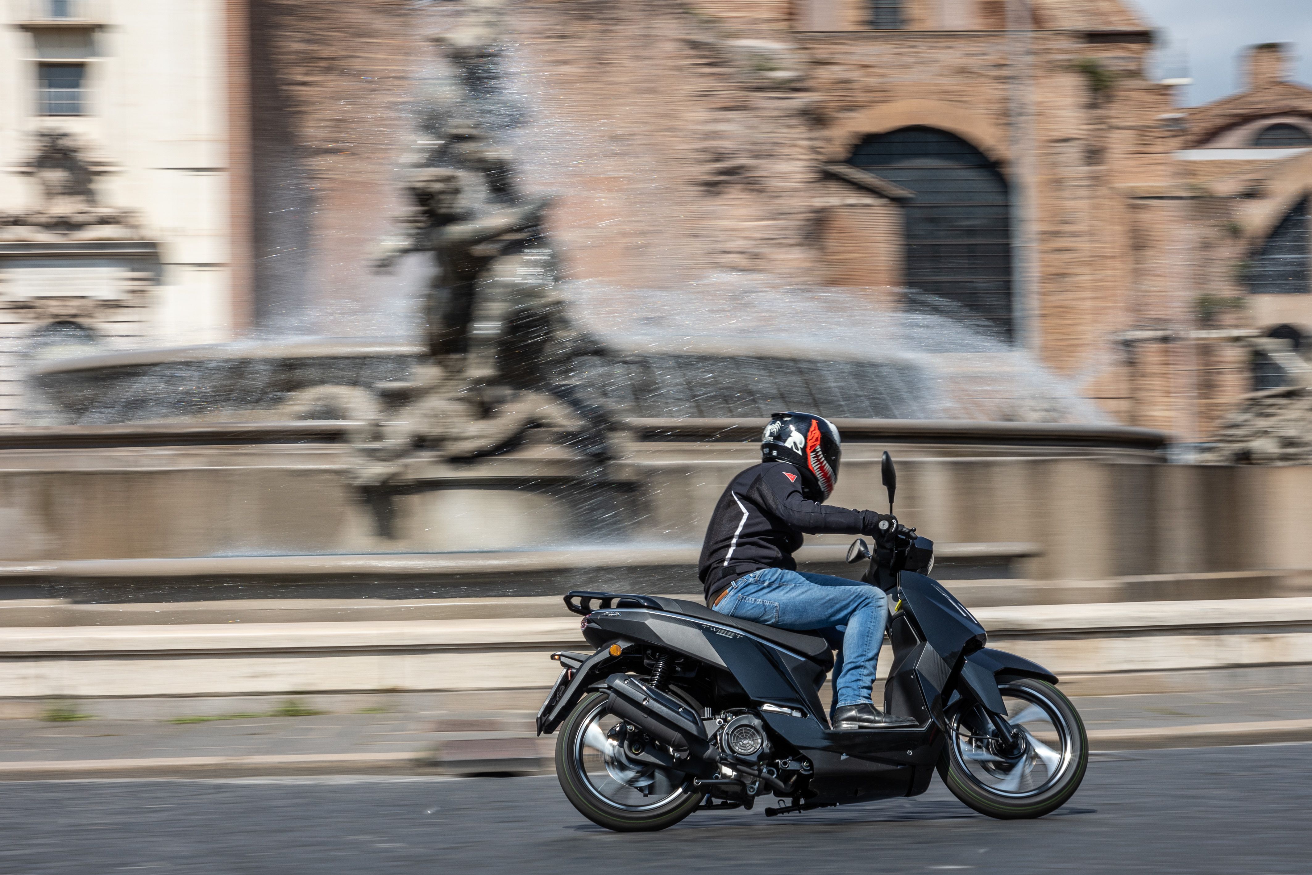 peugeot tweet 125 accion (2)