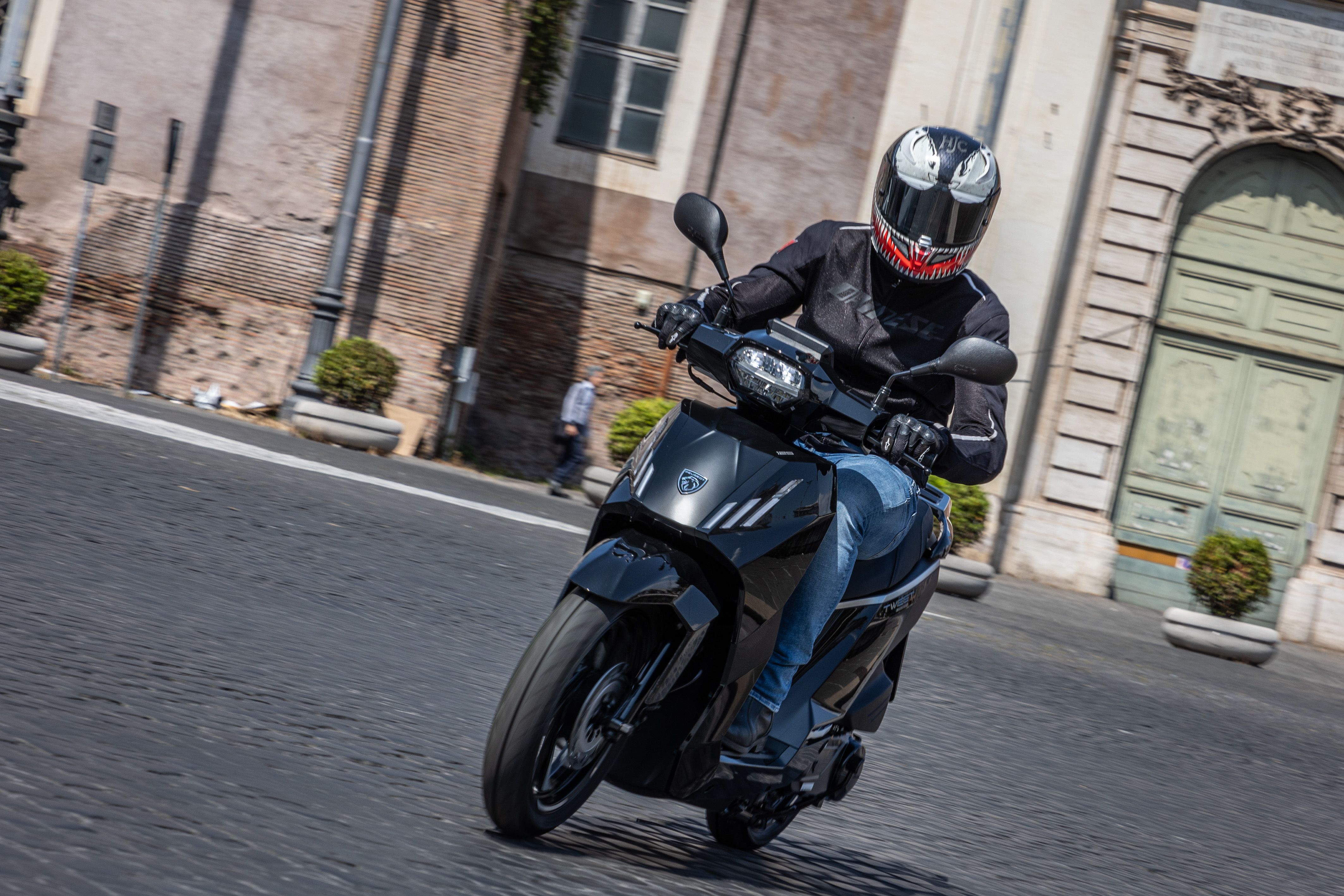 peugeot tweet 125 accion (3)