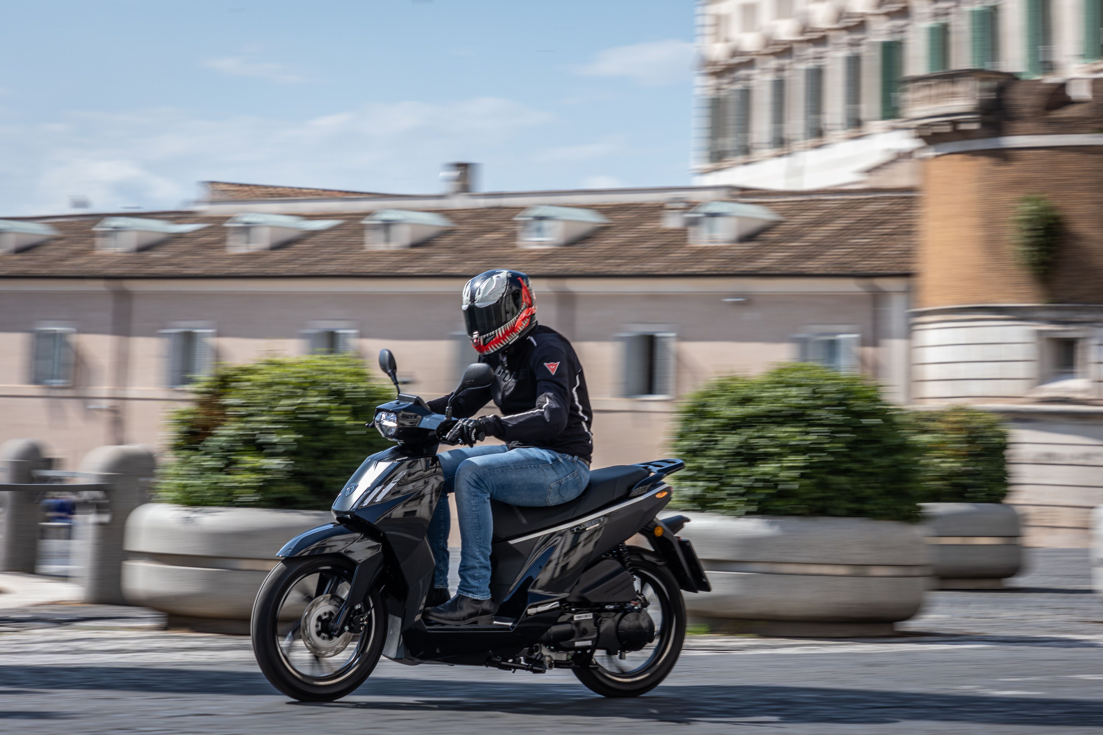 peugeot tweet 125 accion (6)