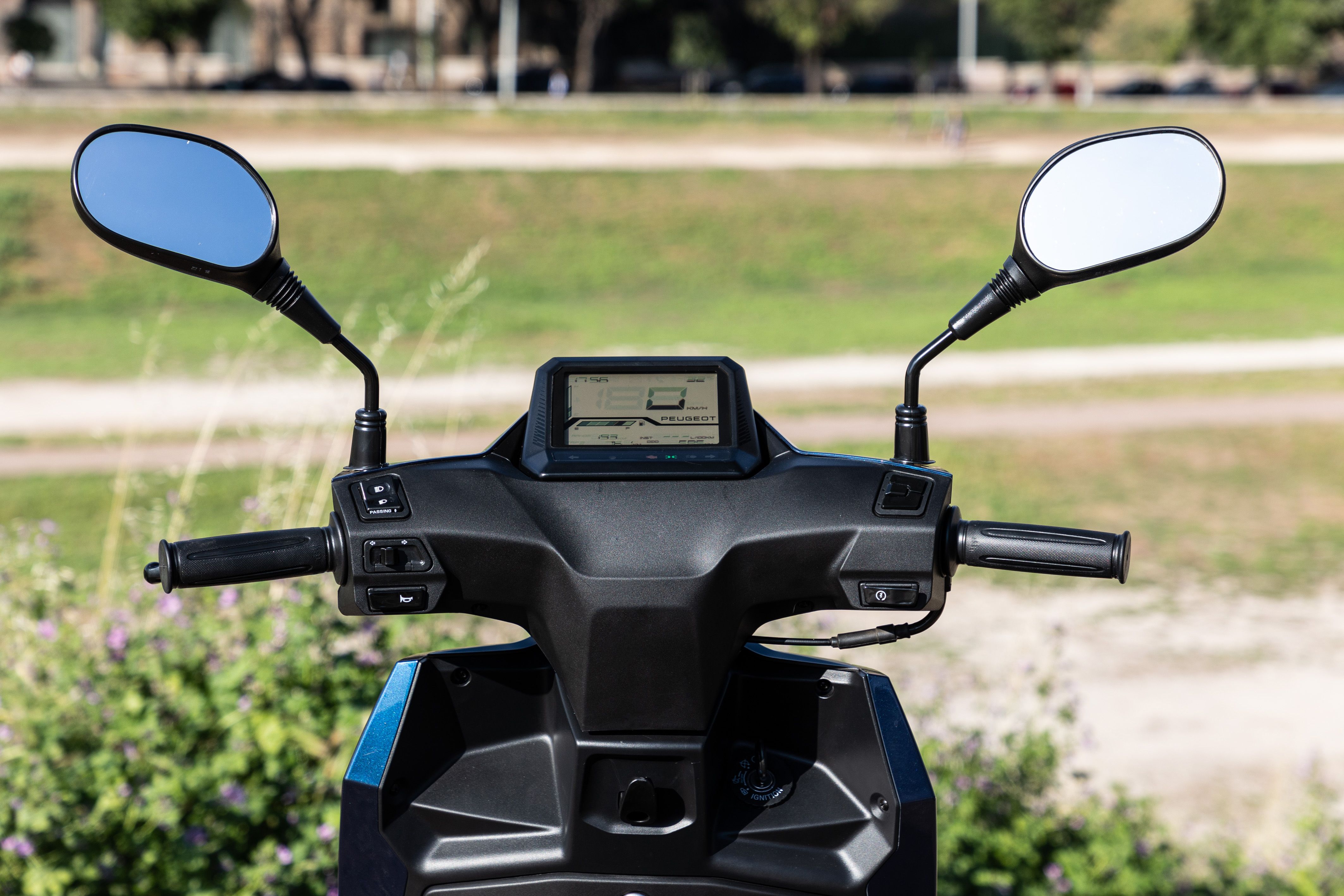 peugeot tweet 125 detalles (15)