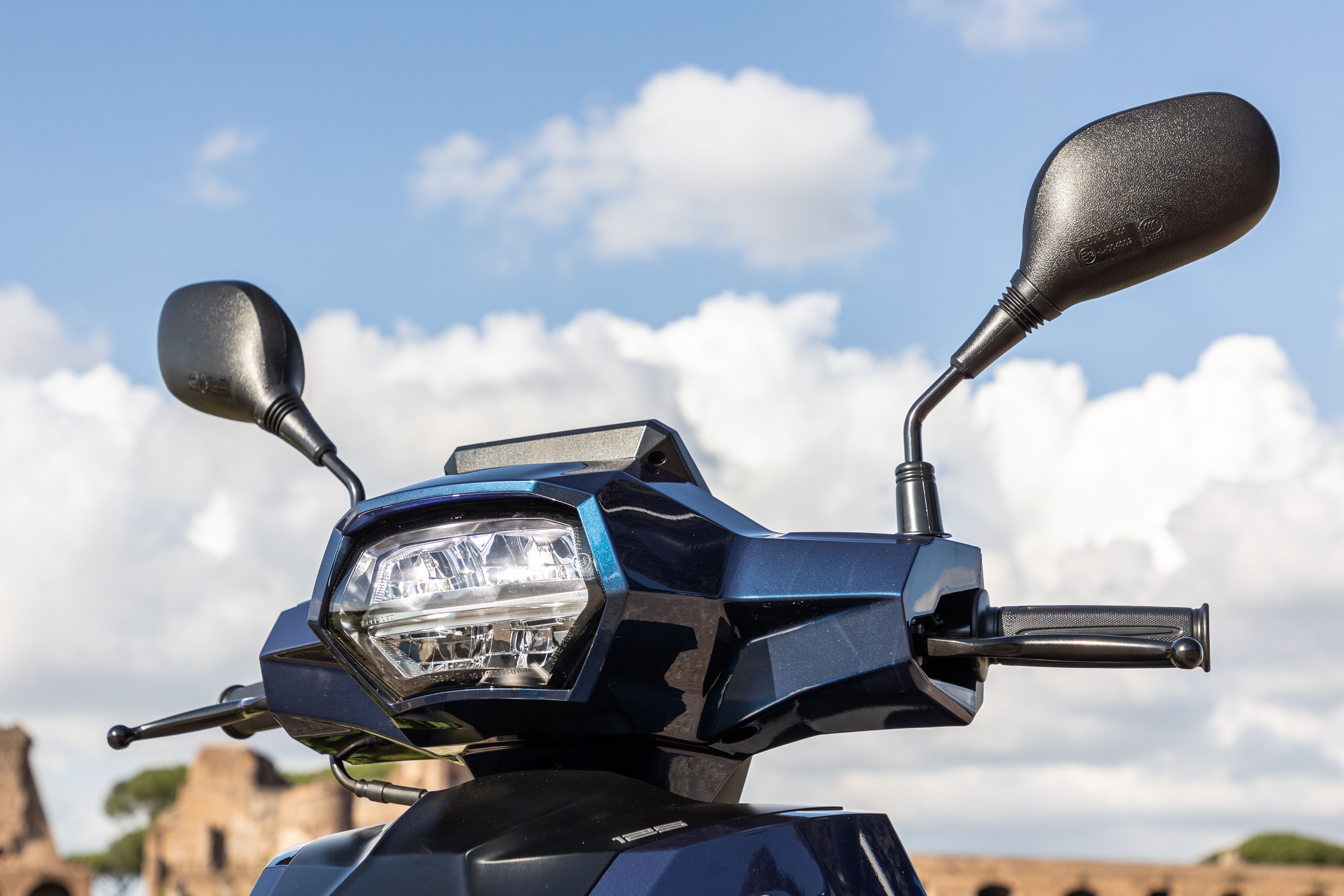 peugeot tweet 125 detalles (26)