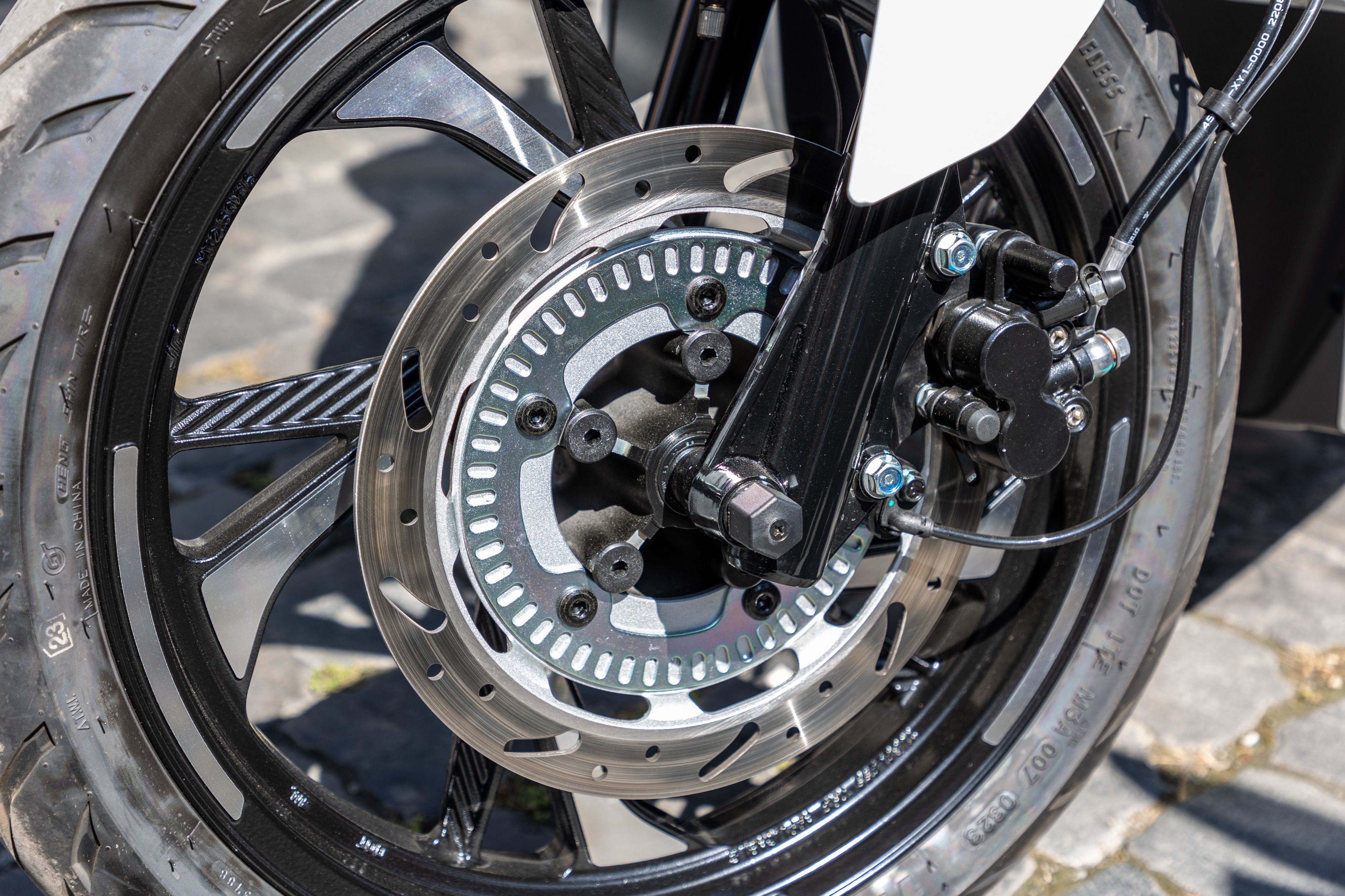 peugeot tweet 125 detalles (36)