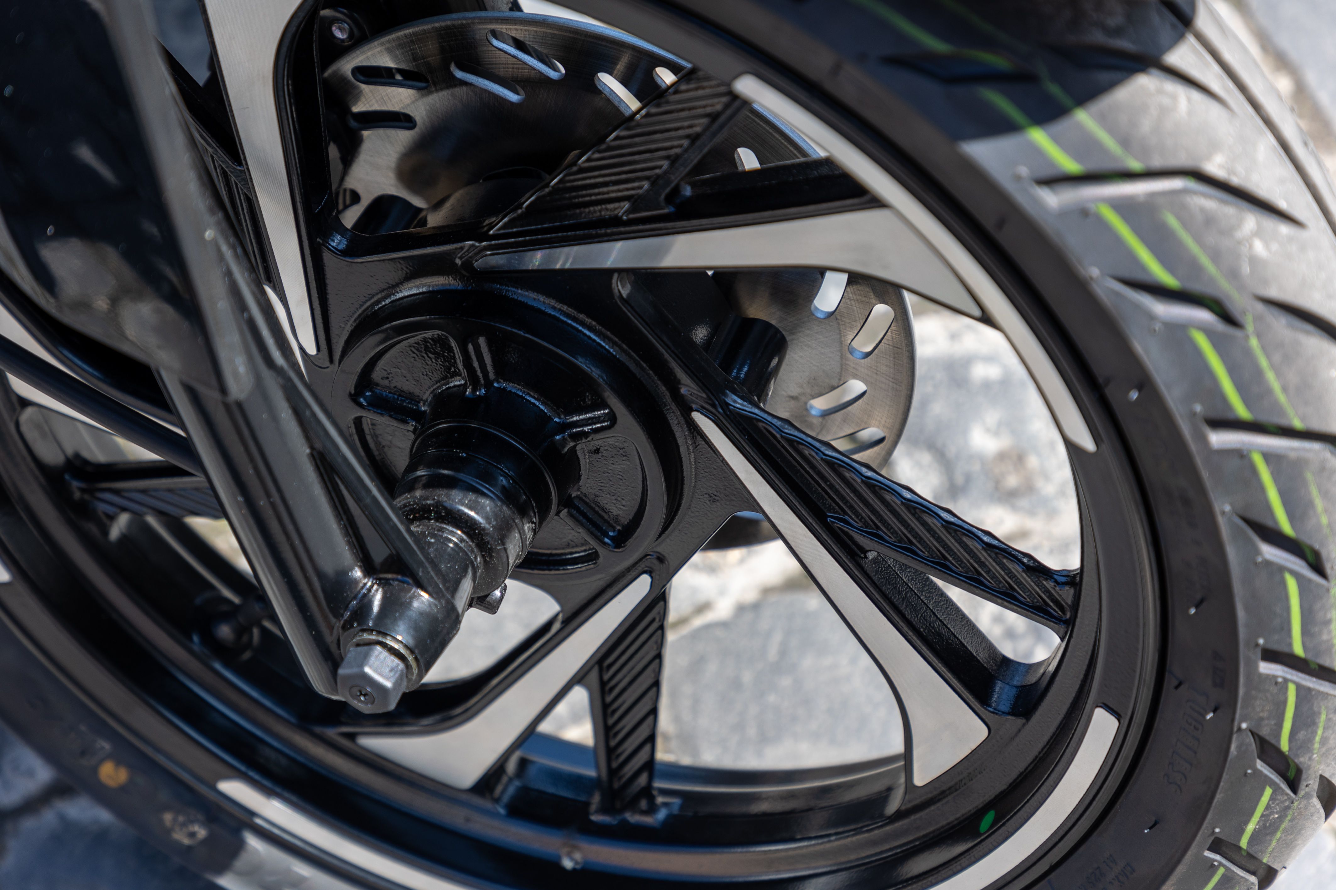 peugeot tweet 125 detalles (37)