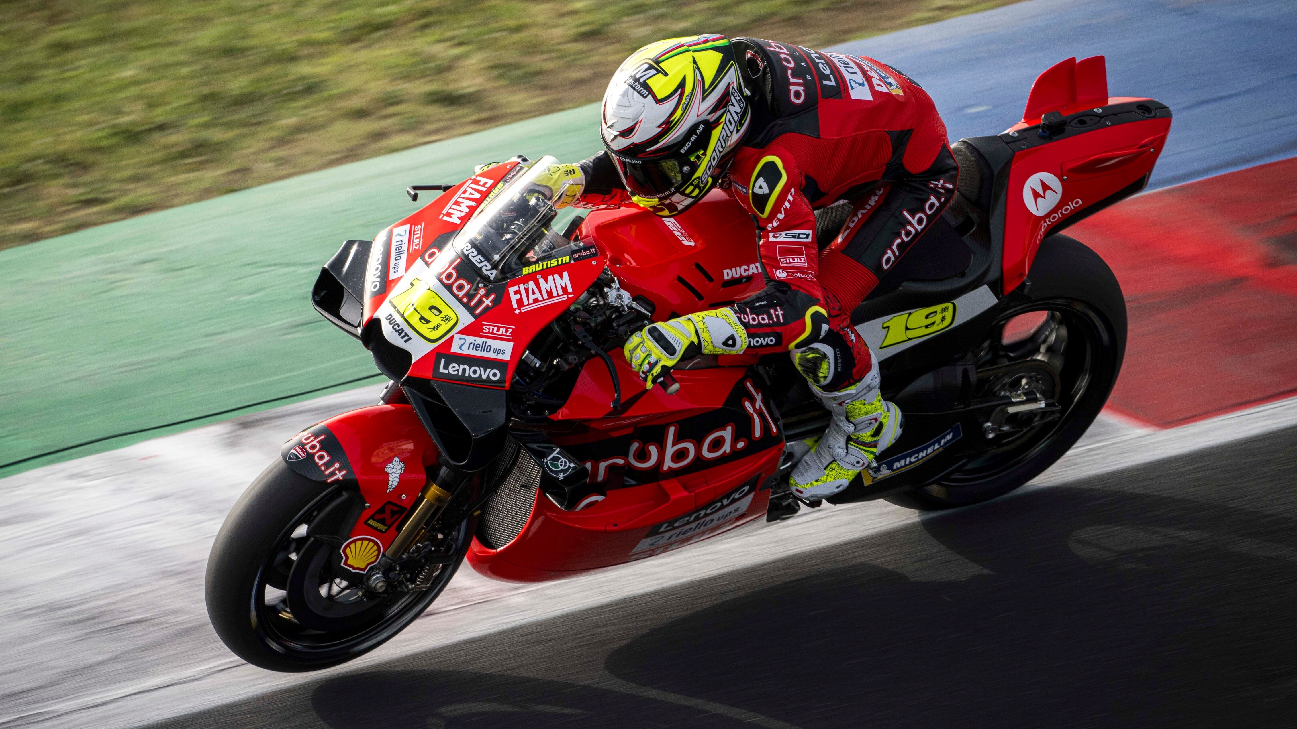 Álvaro Bautista ha maravillado con sus tiempos sobre la Ducati Desmosedici en Misano