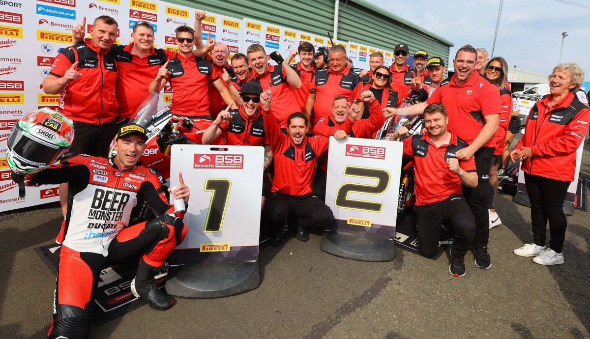 Glenn Irwin y Tommy Bridewell firmaron un doblete para el BeerMonster Ducati