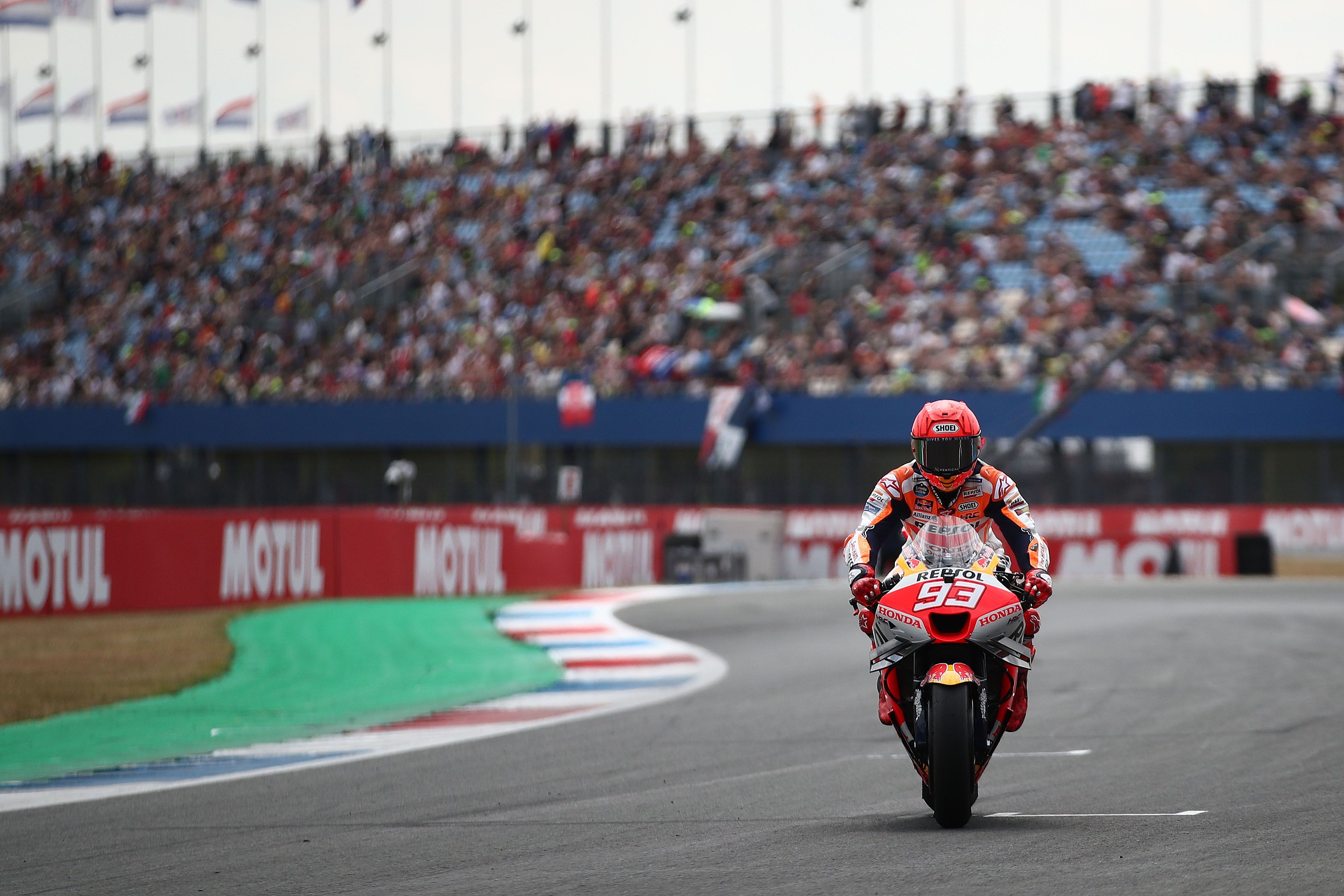 Marc Márquez finalizó 17º en el sprint de Assen.