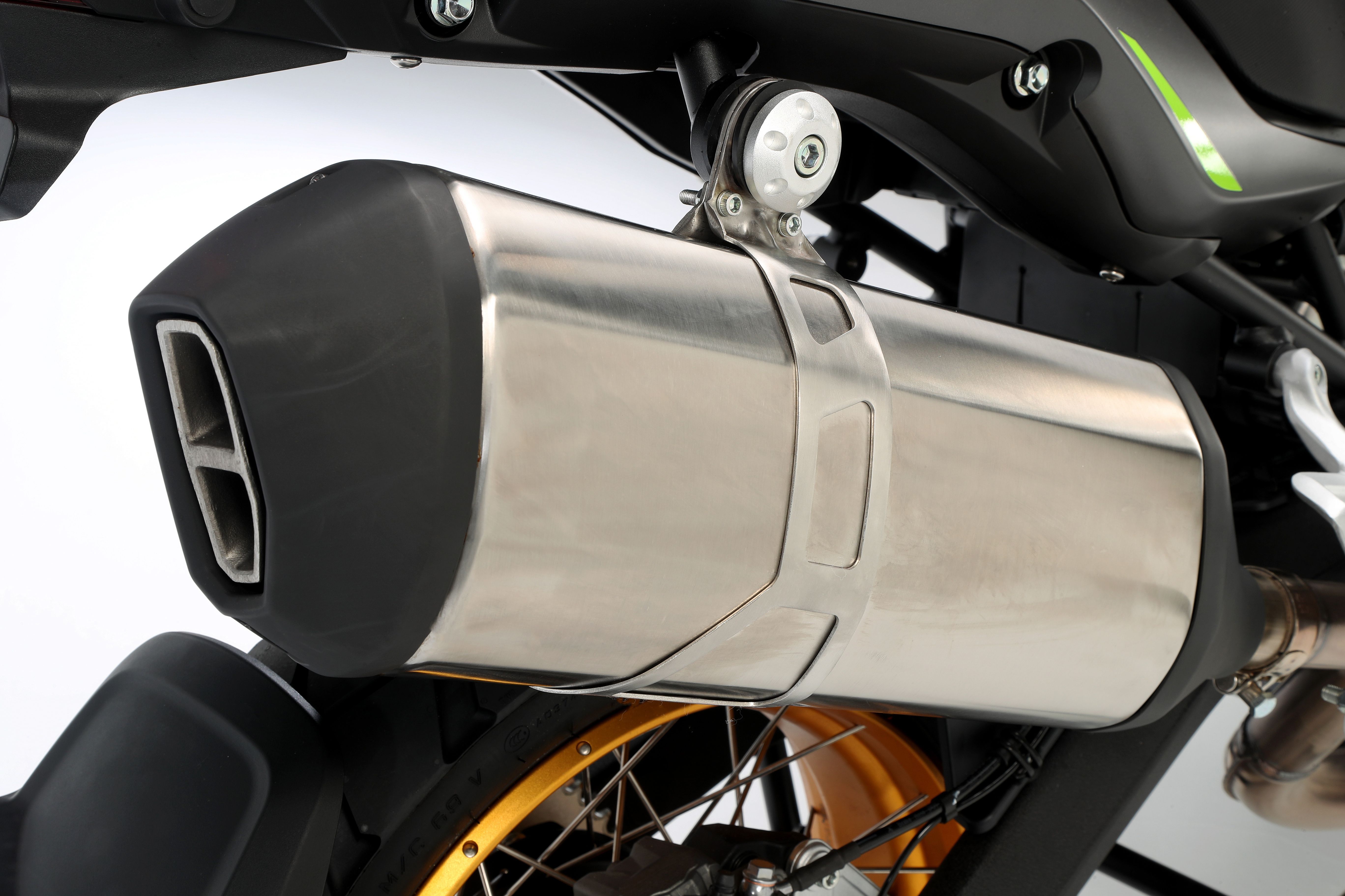 QJ Motor SRT 700X