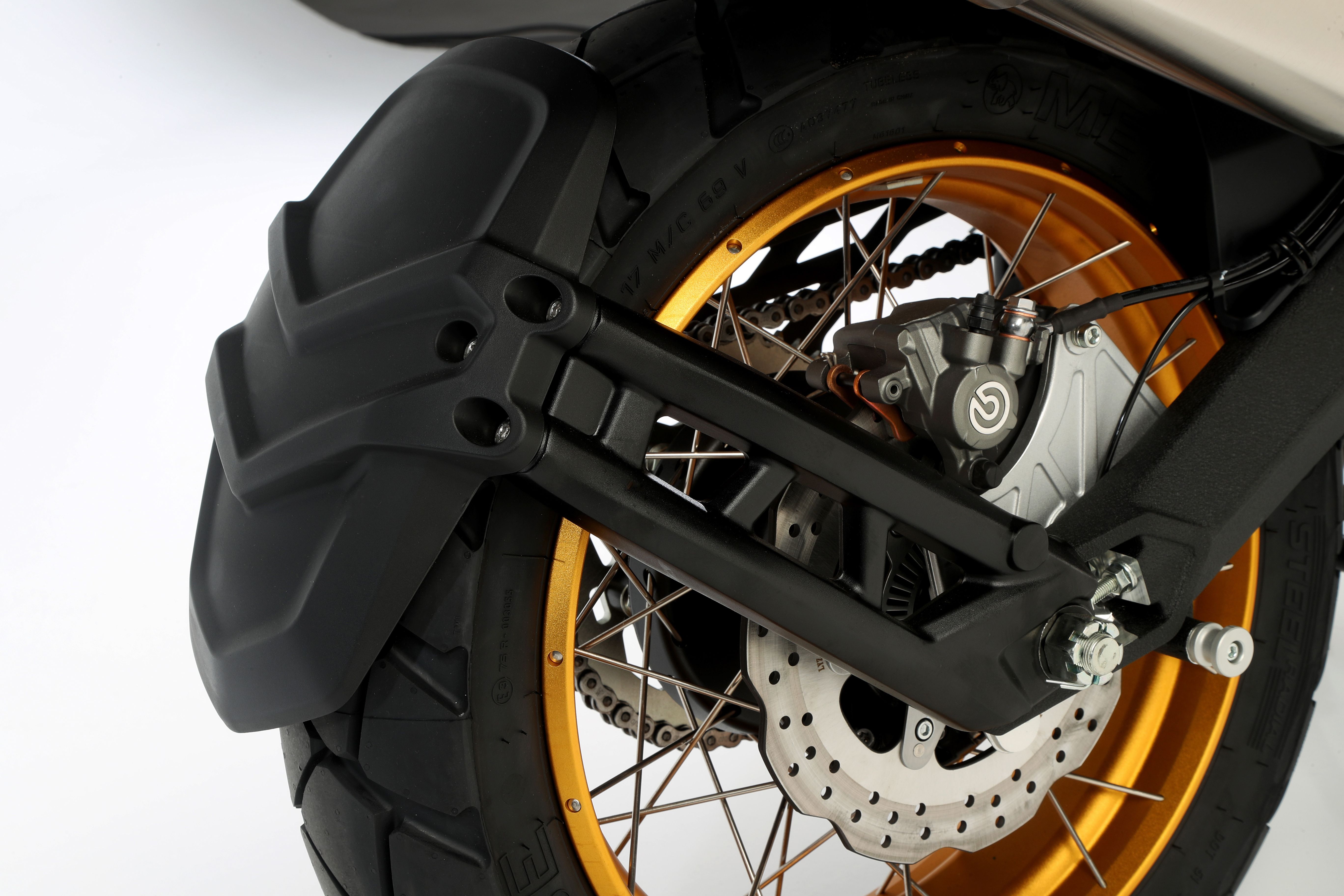 QJ Motor SRT 700X