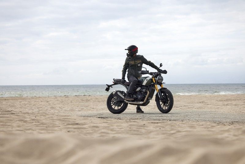 Triumph Scrambler 400 X