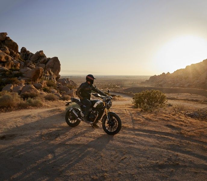 Triumph Scrambler 400 X