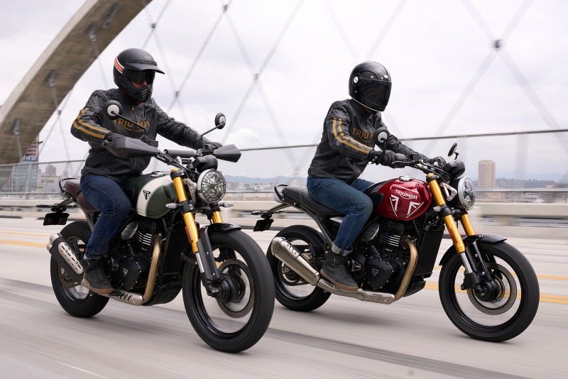 Triumph Speed 400 y Scrambler 400 X)