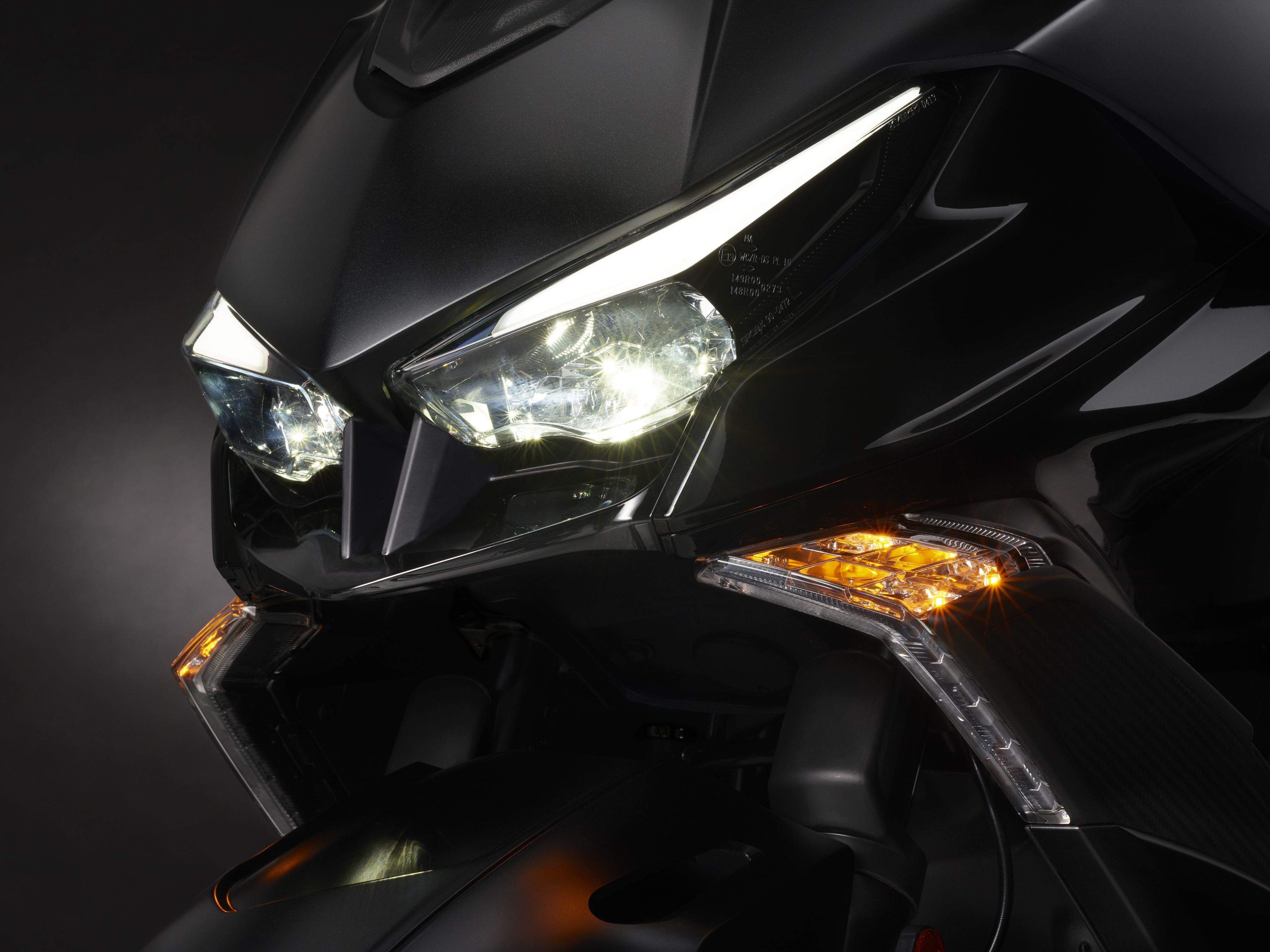 Fotos Kymco Xciting VS 400 2023