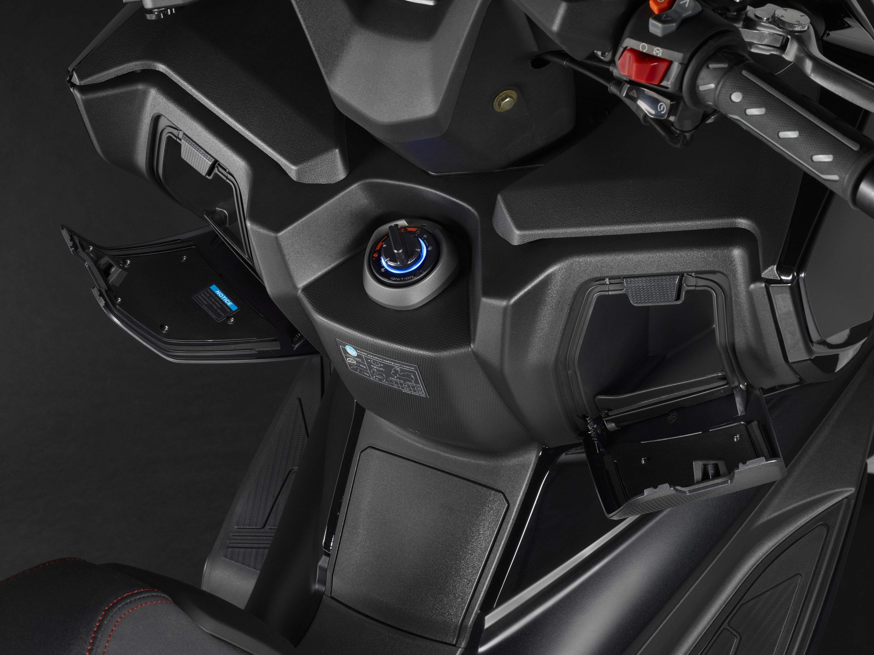 Fotos Kymco Xciting VS 400 2023