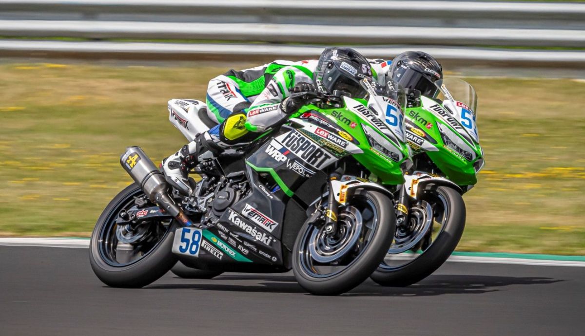 Iñigo Iglesias y Petr Svoboda se repartieron los triunfos en Supersport 300 Iñigo Iglesias y Petr Svoboda se repartieron los triunfos en Supersport 300