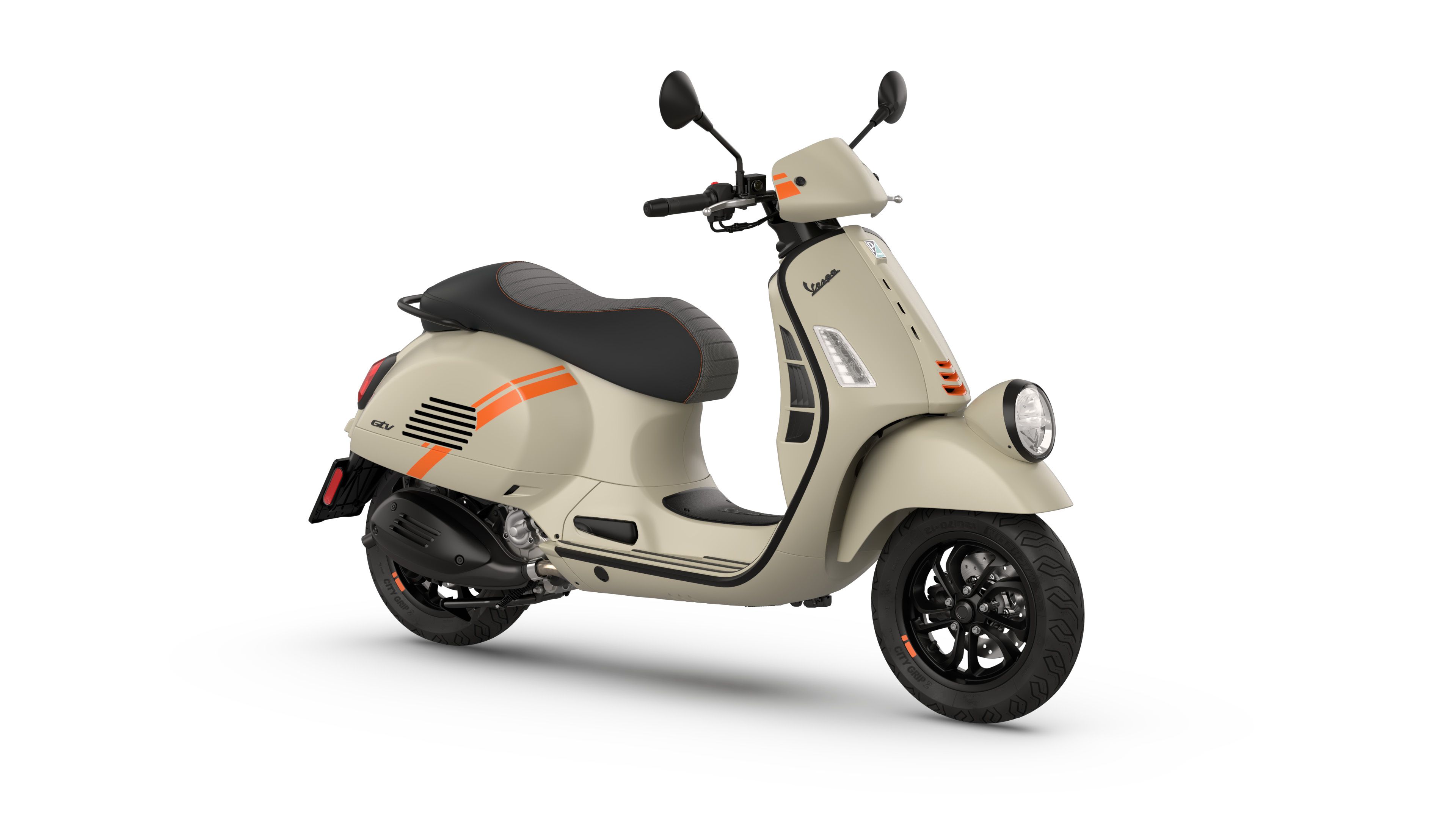 Vespa GTV 2023 beige (1)