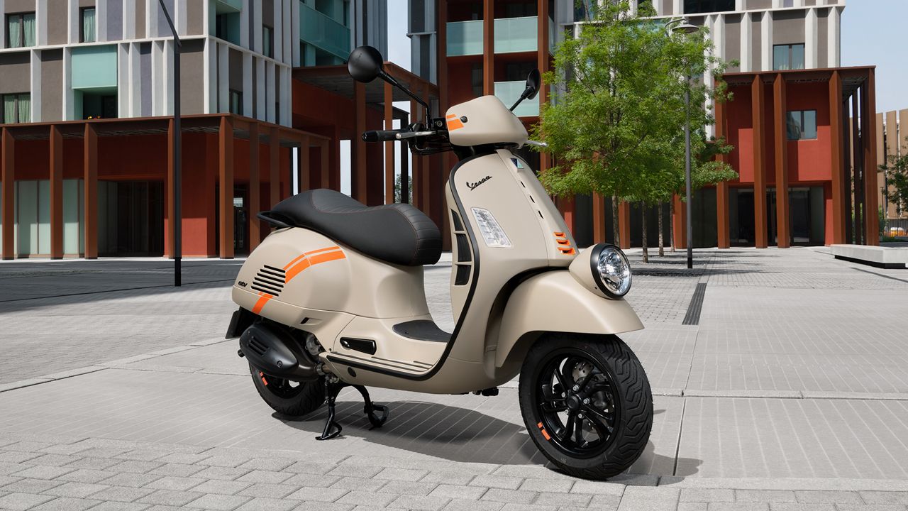 Vespa GTV 2023 (1)