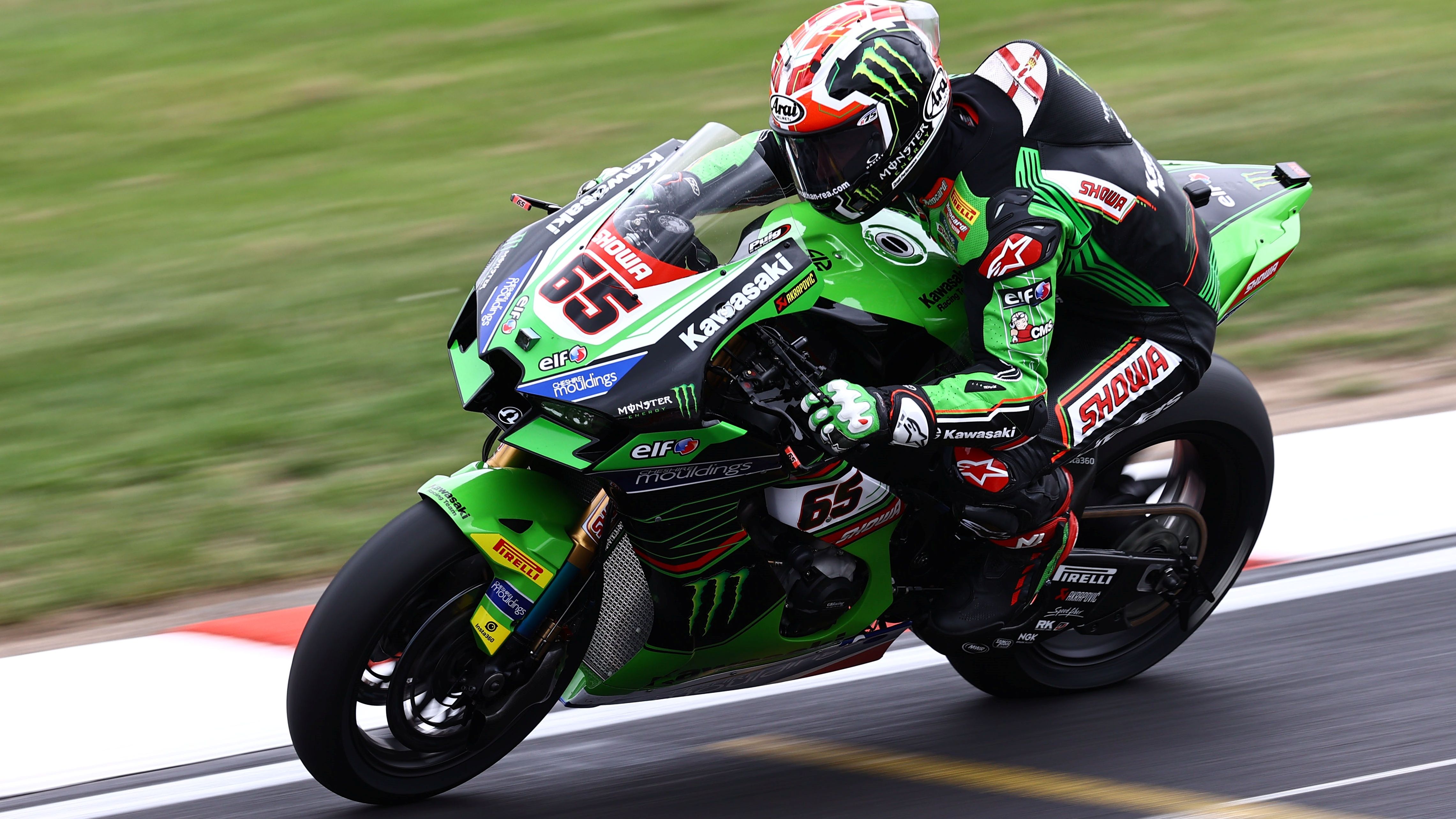 Jonathan Rea ha sido el más rápido en el viernes en Donington