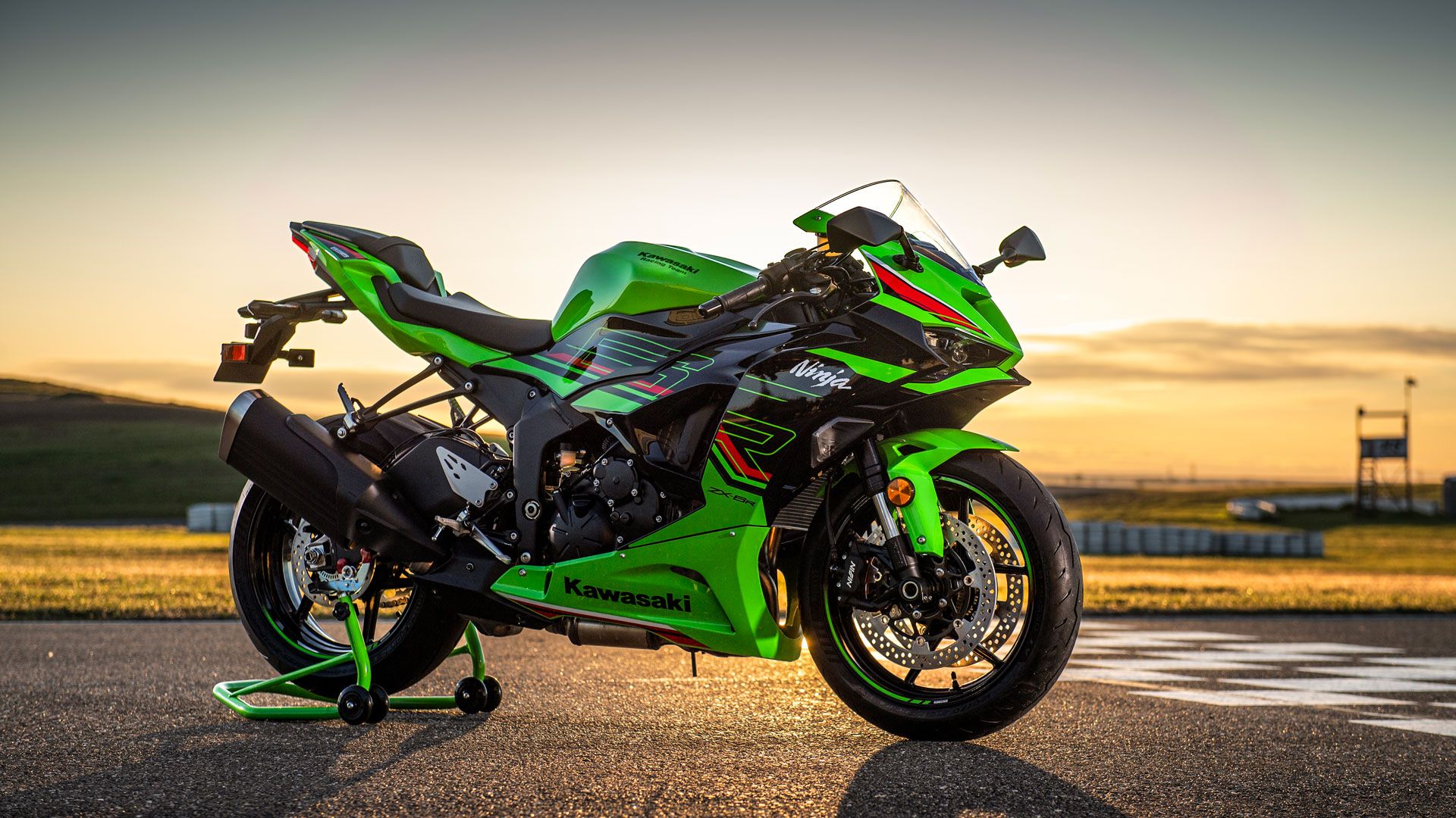 Kawasaki ZX 6R 2024 Estatica (2)