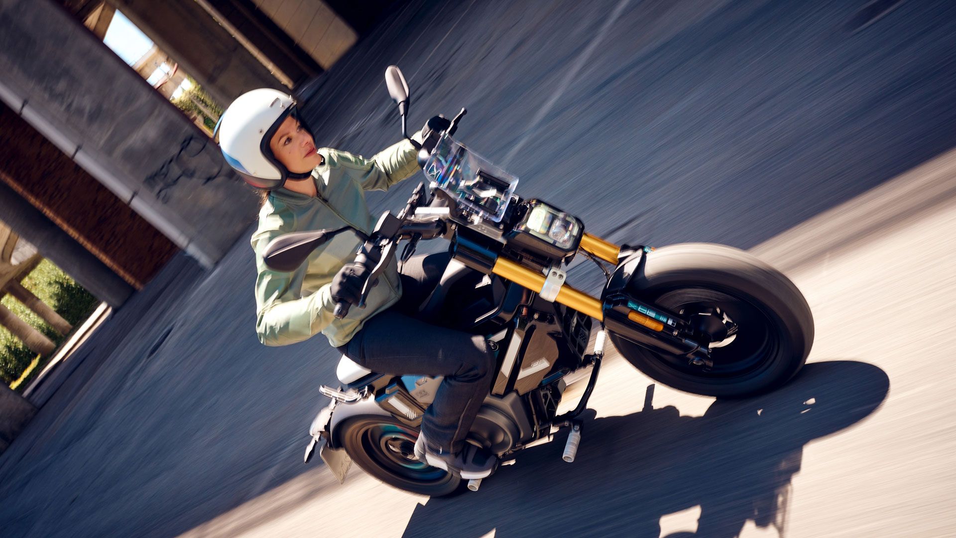 BMW CE 02 2024 (23)
