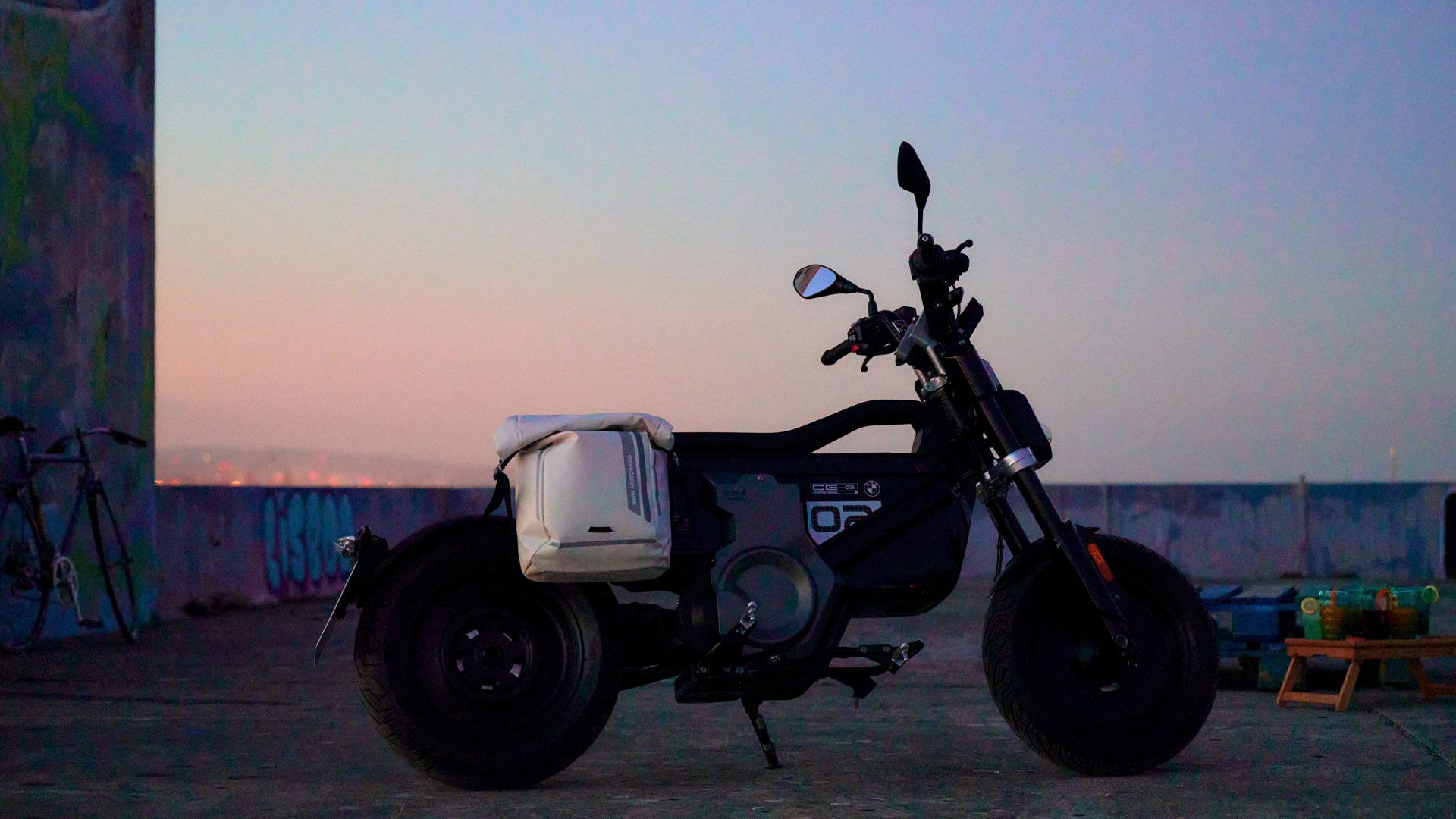 BMW CE 02 2024 (27)
