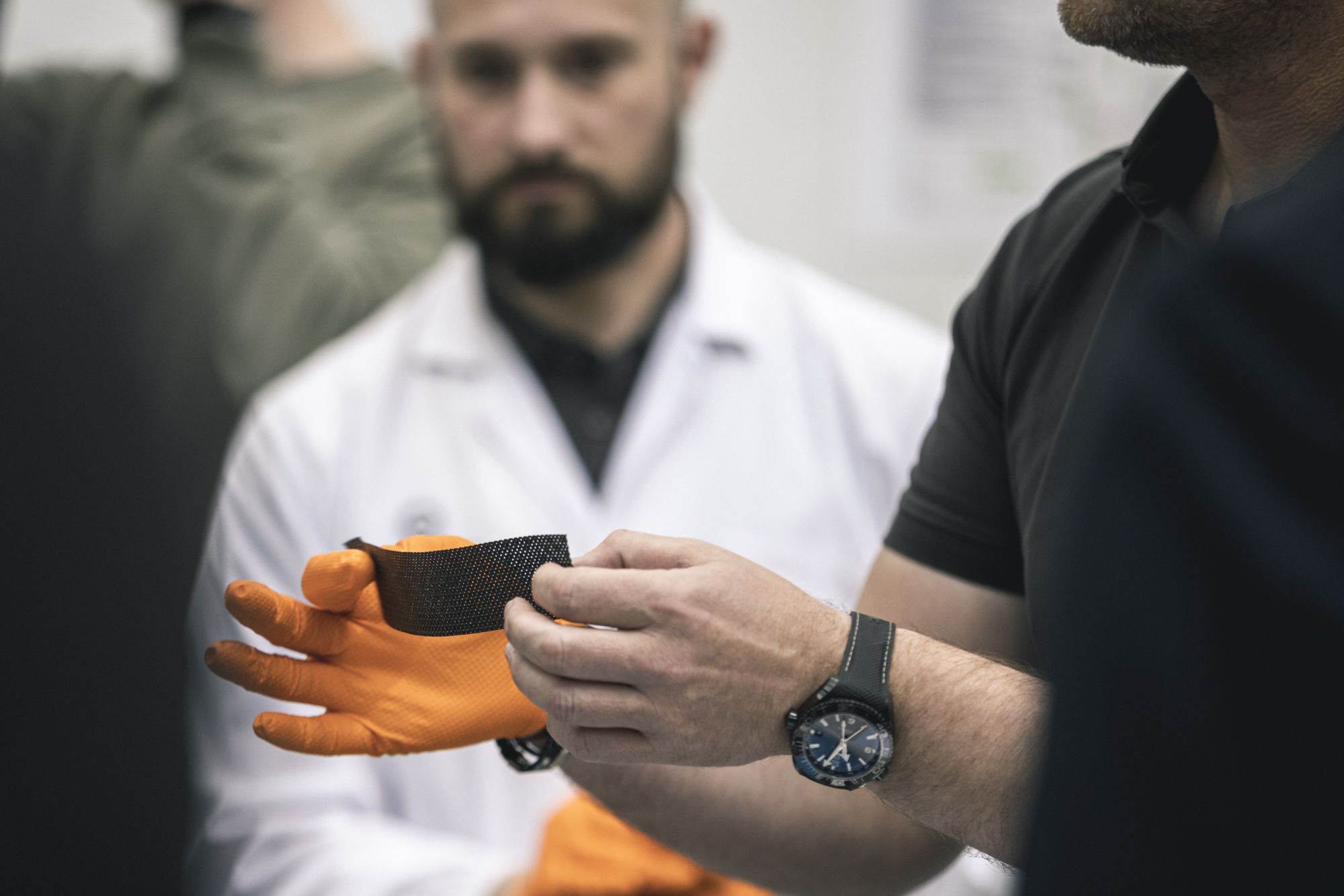 Fotos fabricación Schuberth C5 Carbon.