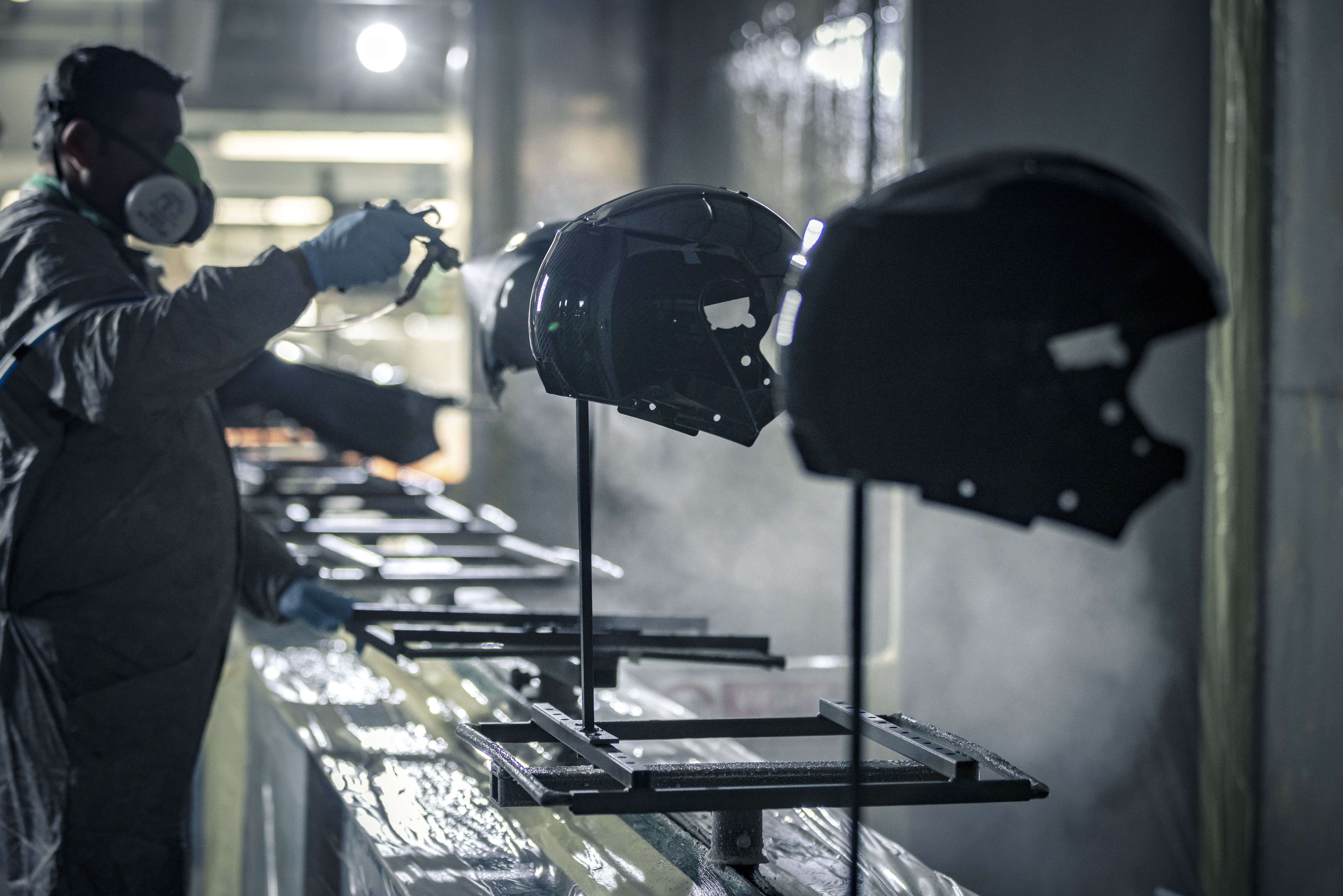 Fotos fabricación Schuberth C5 Carbon.
