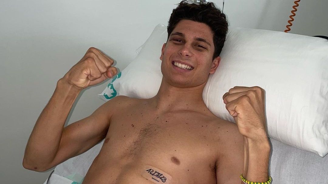 Primera foto de Carlos Tatay tras su grave accidente en Portimao