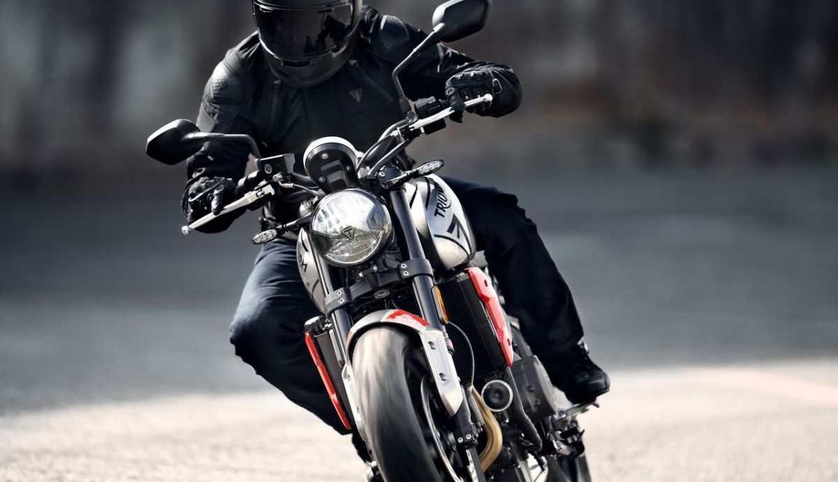 Descuentos Triumph verano 2023 3