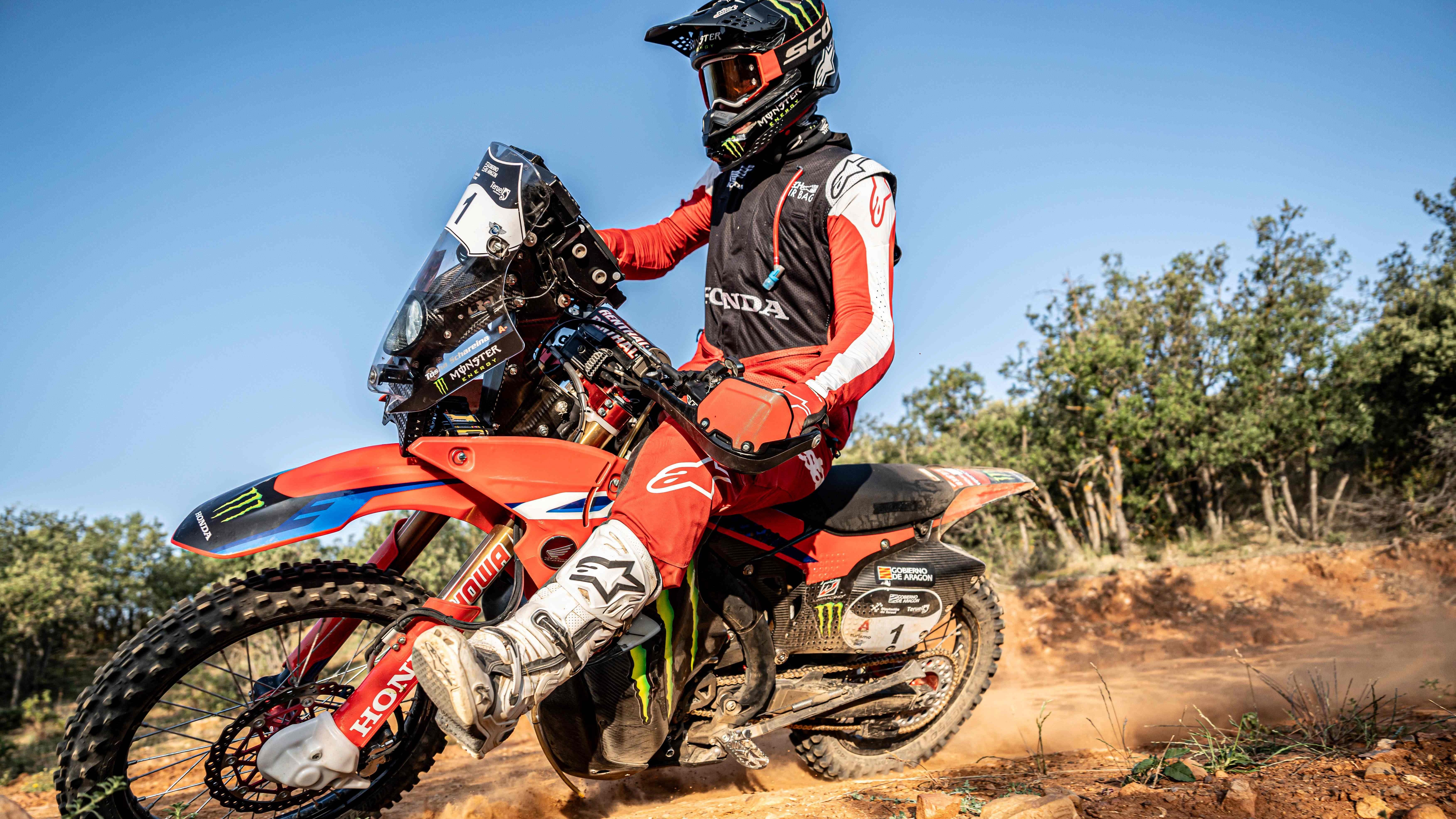 Tosha Schareina ha ganado la Baja Aragón 2023 con Honda