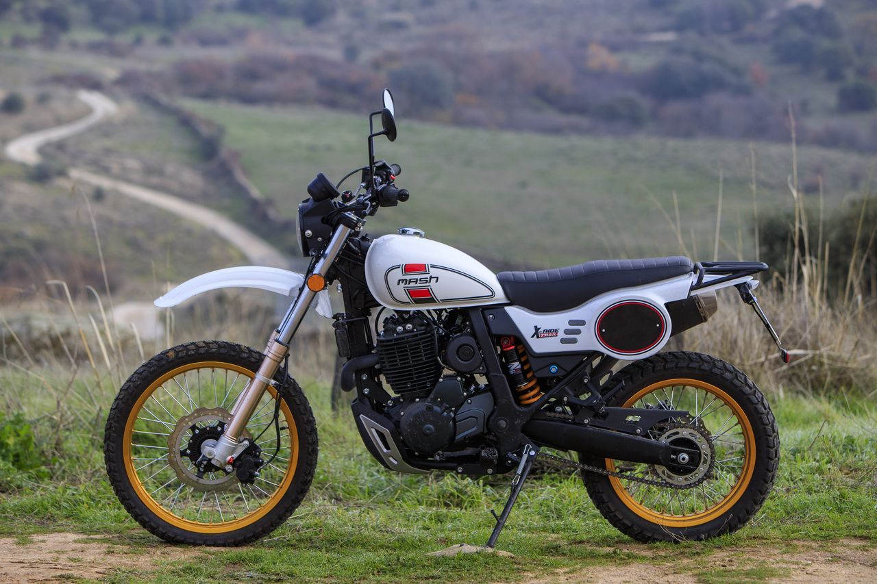 Mash XRide 650 Trail 2023 Estatica (1)