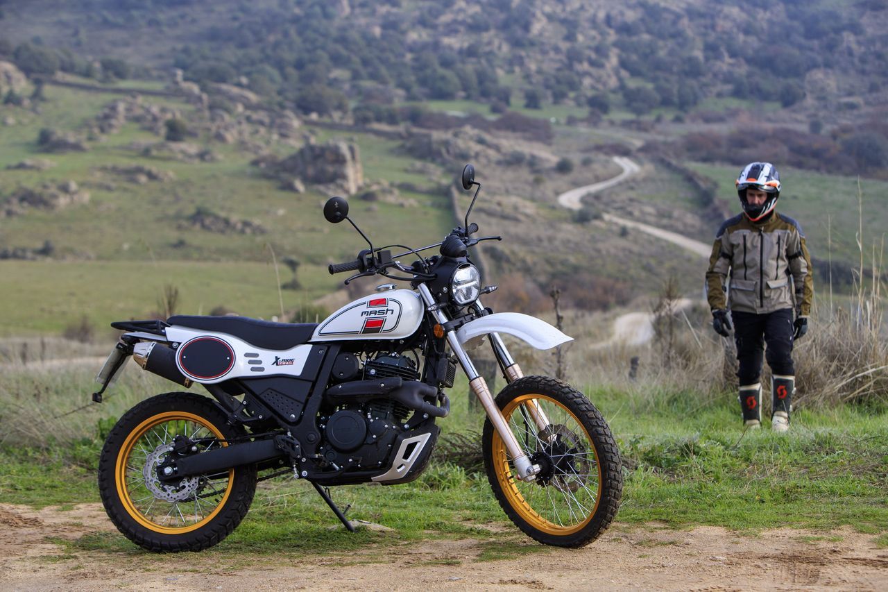 Mash XRide 650 Trail 2023 Estatica (3)