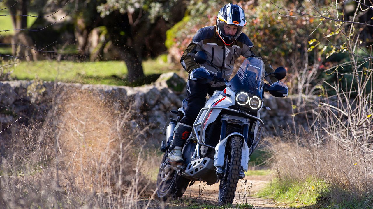Ducati Desert X (5)