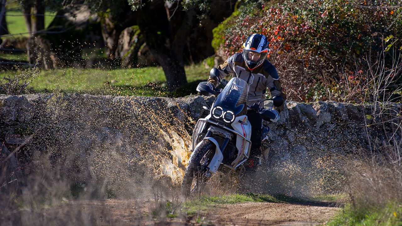 Ducati Desert X (6)