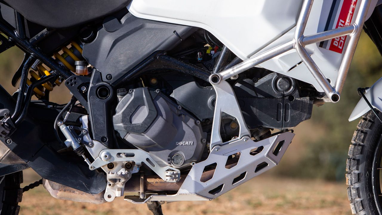 Ducati Desert X (13)
