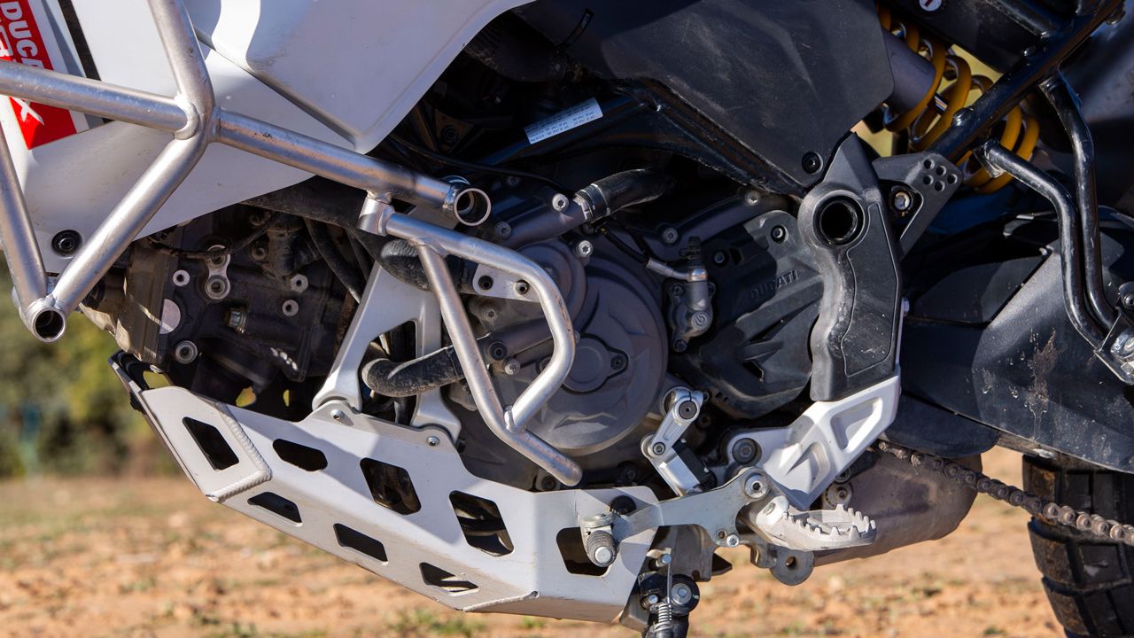 Ducati Desert X (17)
