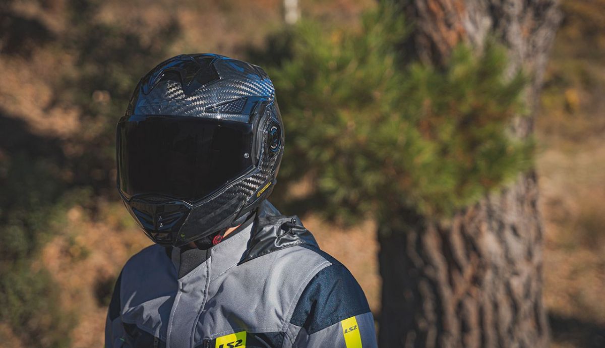 Casco molular LS2 AdvantXCarbon 001