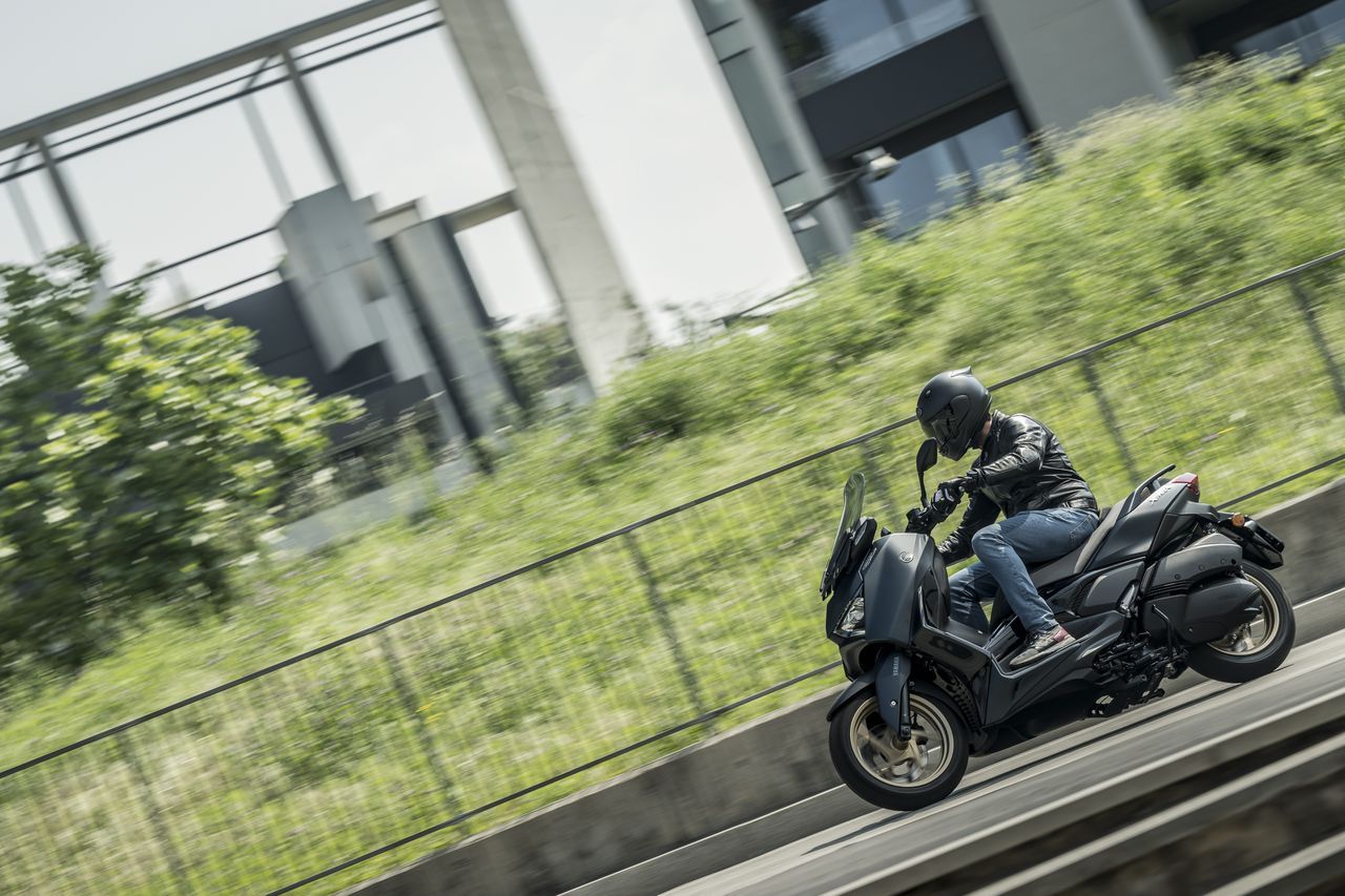 Yamaha Xmax 300 2023 9